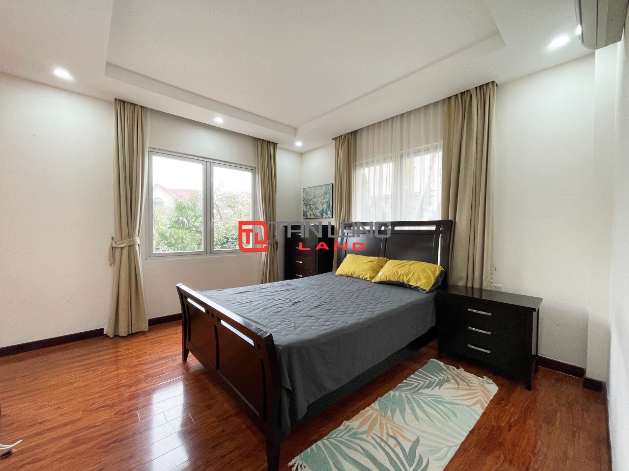 5 Bedrooms Duplex Villa for Rent with Reasonable Price in Vinhomes Riverside Long Bien 7