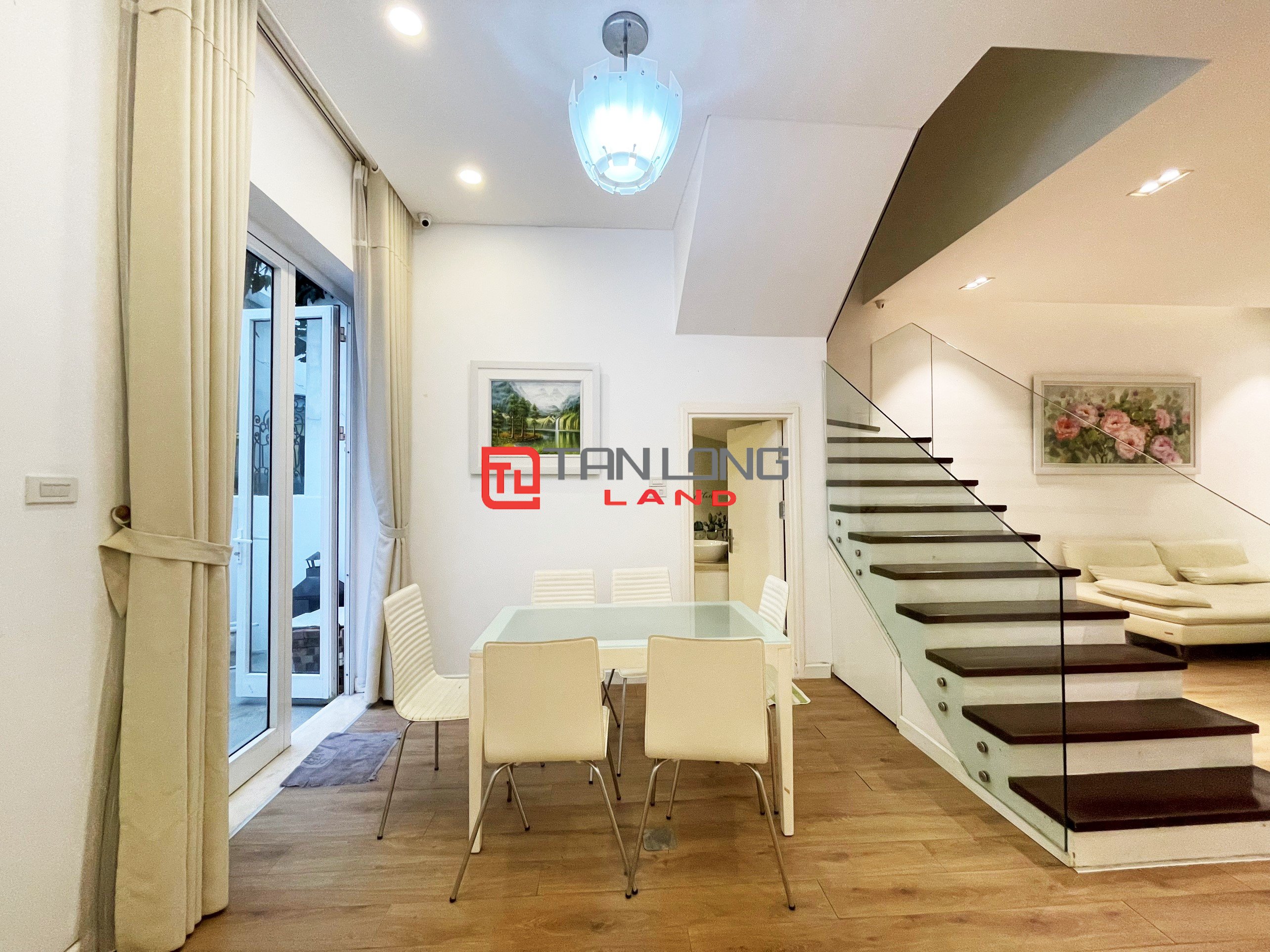 Duplex Villa for rent with Full Furniture Cheap Price in Vinhomes Riverside Long Bien 3
