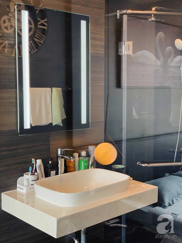 High floor & elegant 2-bedroom apartment in Vinhomes Ocean Park Ruby 10