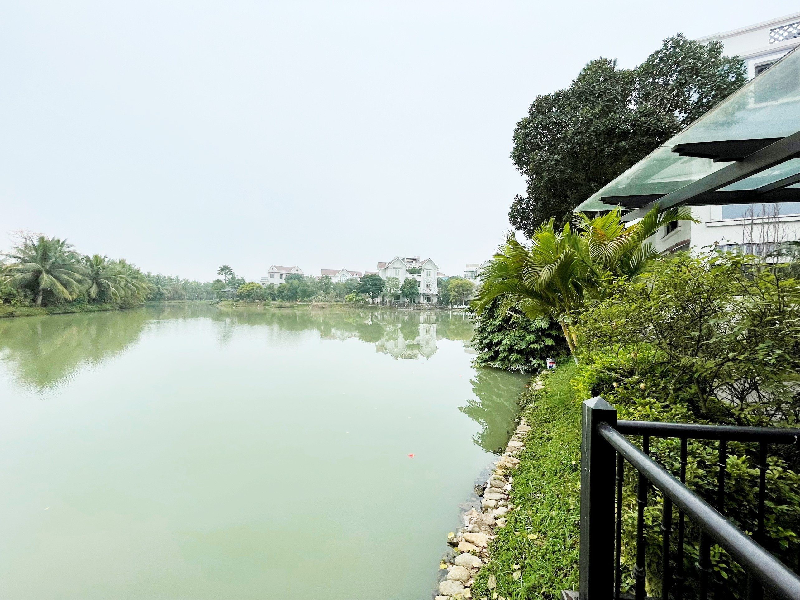 Incredible Bang Lang Villa for rent in Vinhomes Riverside, Long Bien District 20