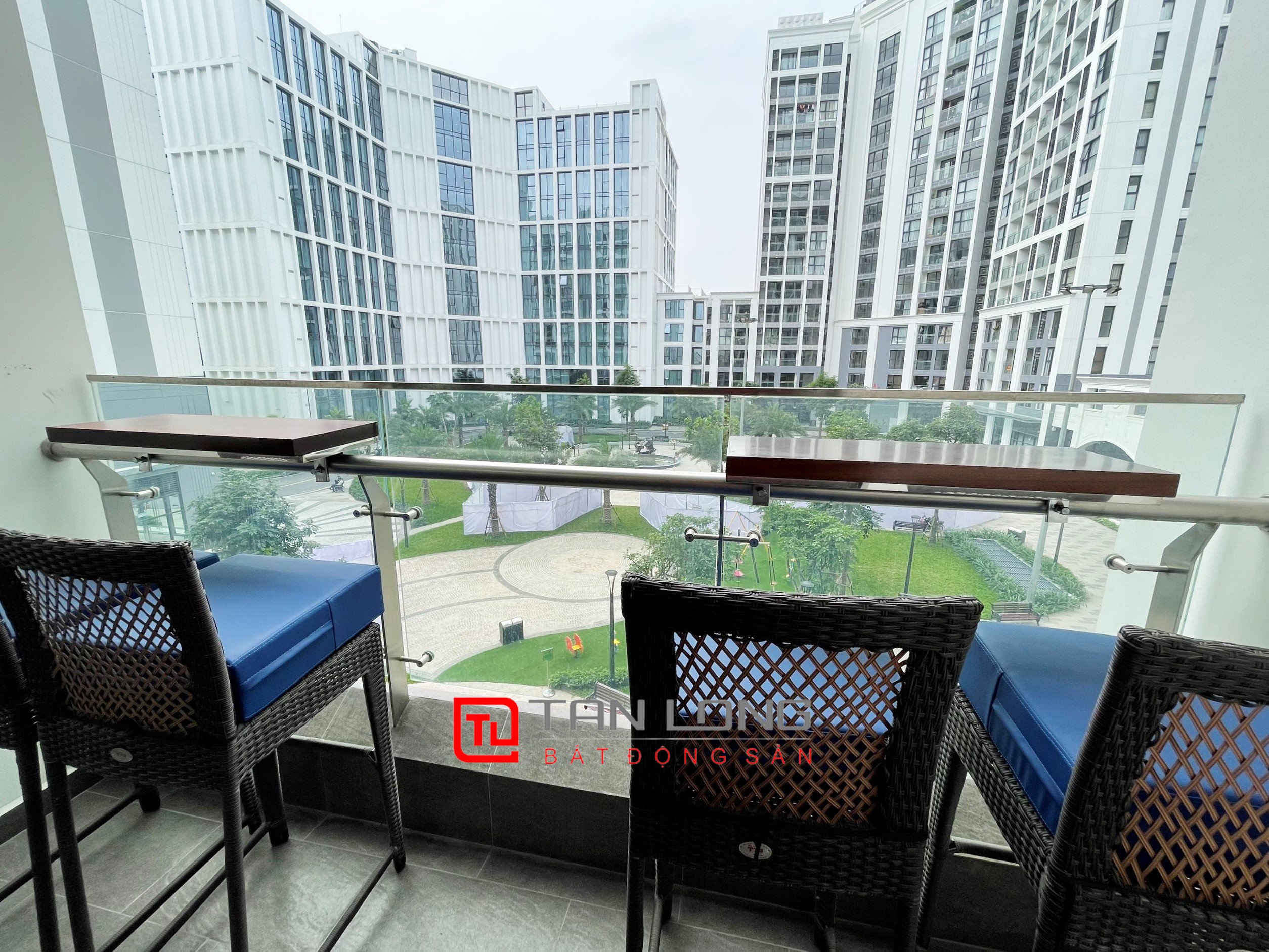 North Balcony S6A Low-rise Apartment for sale at Vinhomes Symphony Long Bien 15