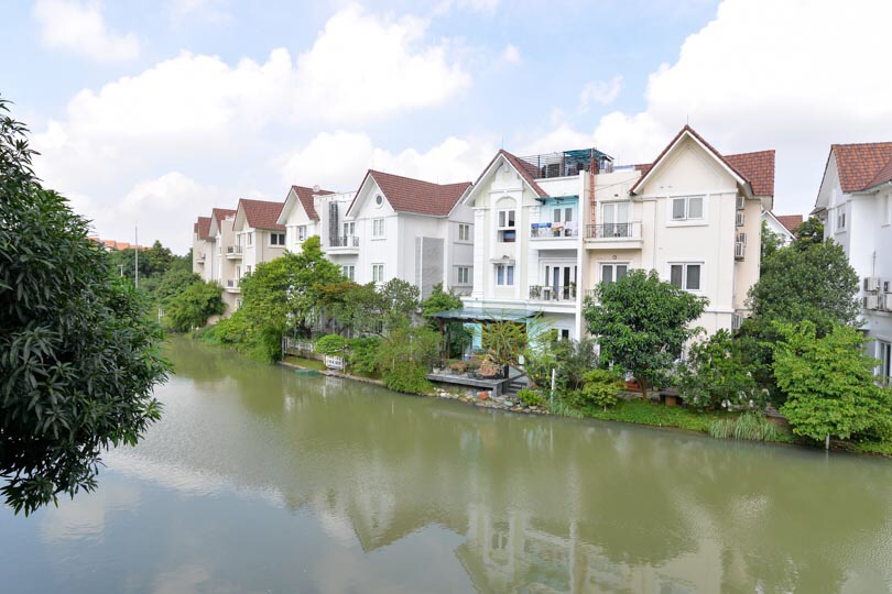 Furnished Villa For Rent on Hoa Sua 3, near BIS, Vinhomes Riverside
