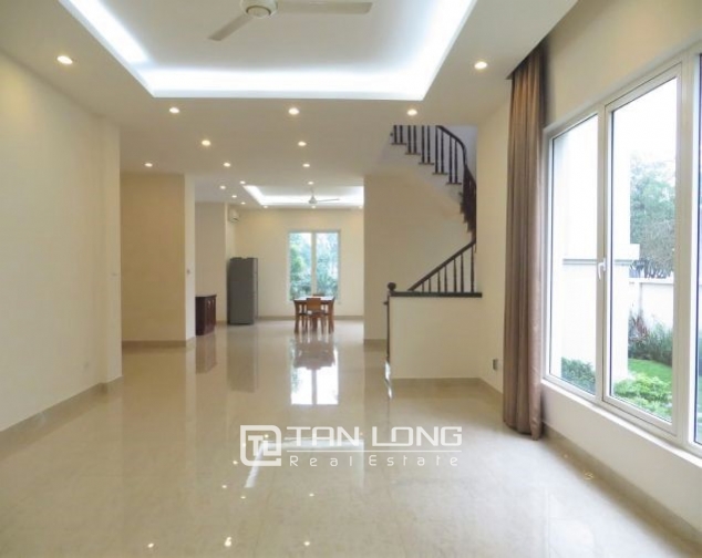 Large villa with 4 bedrooms to rent in Vinhomes Riverside, Bang Lang area, basic furnishings