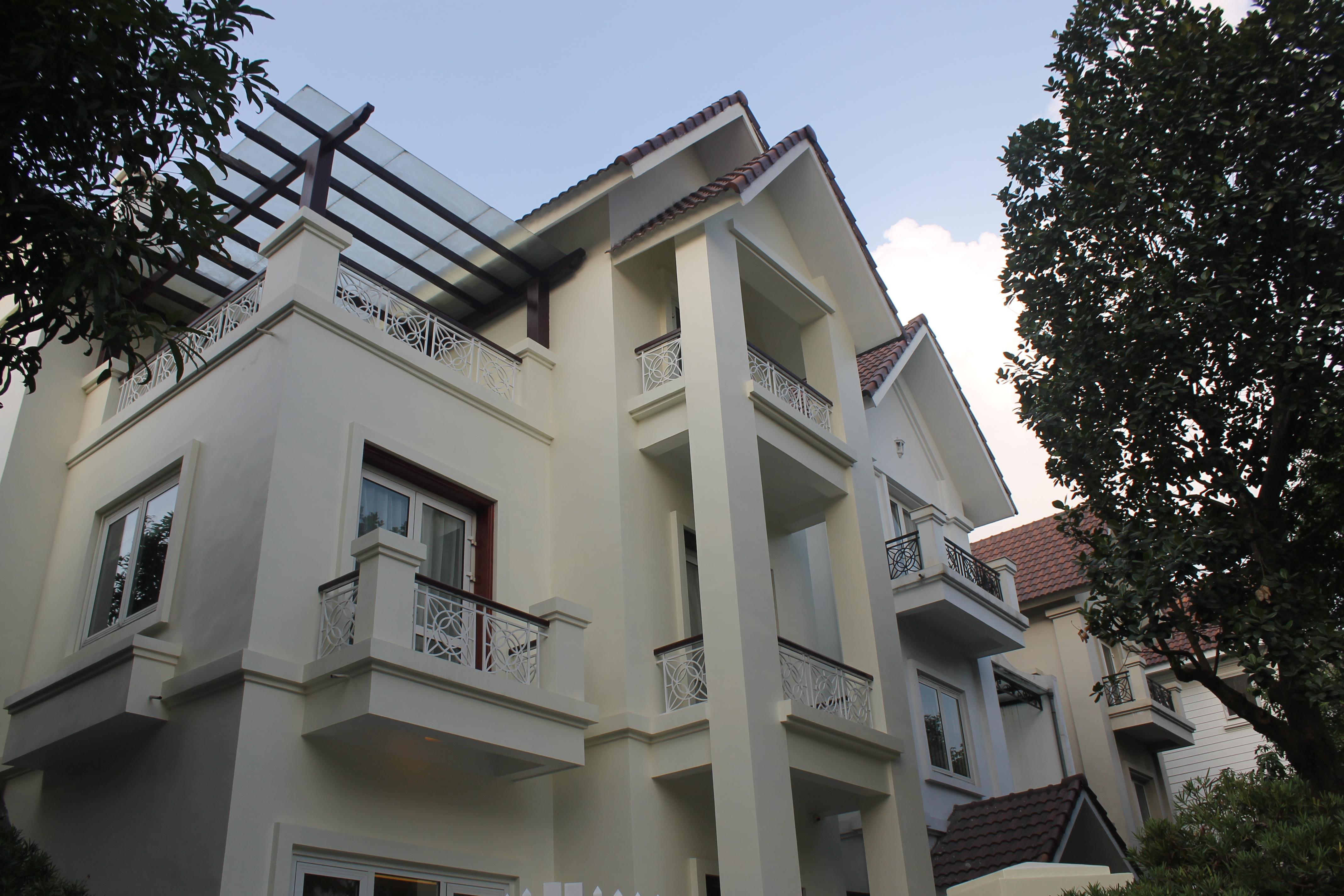 The Vinhomes Riverside Hoa Lan villas for rent in Long Bien district