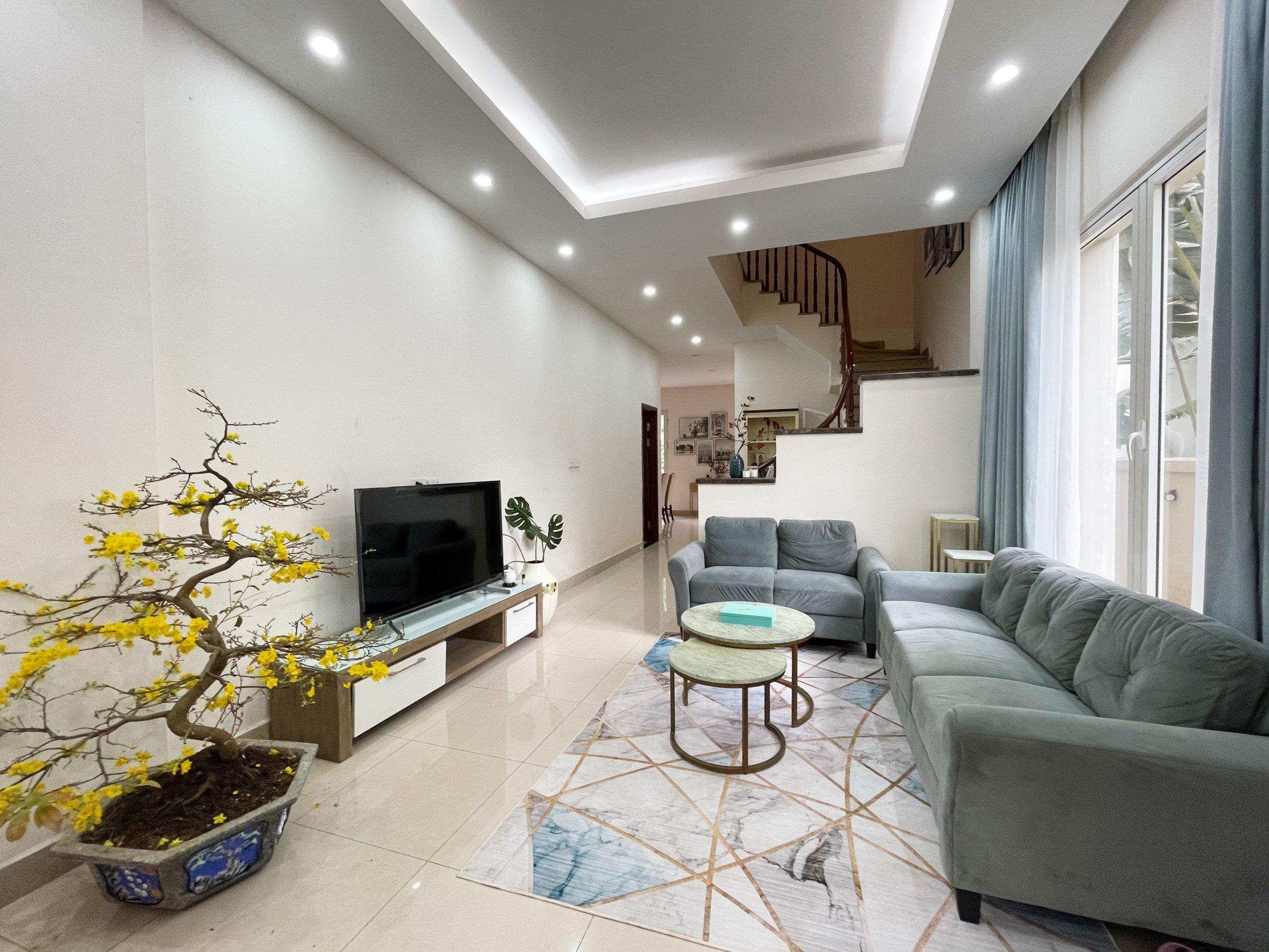 Villa in Hoa Sua Vinhomes Riverside for rent