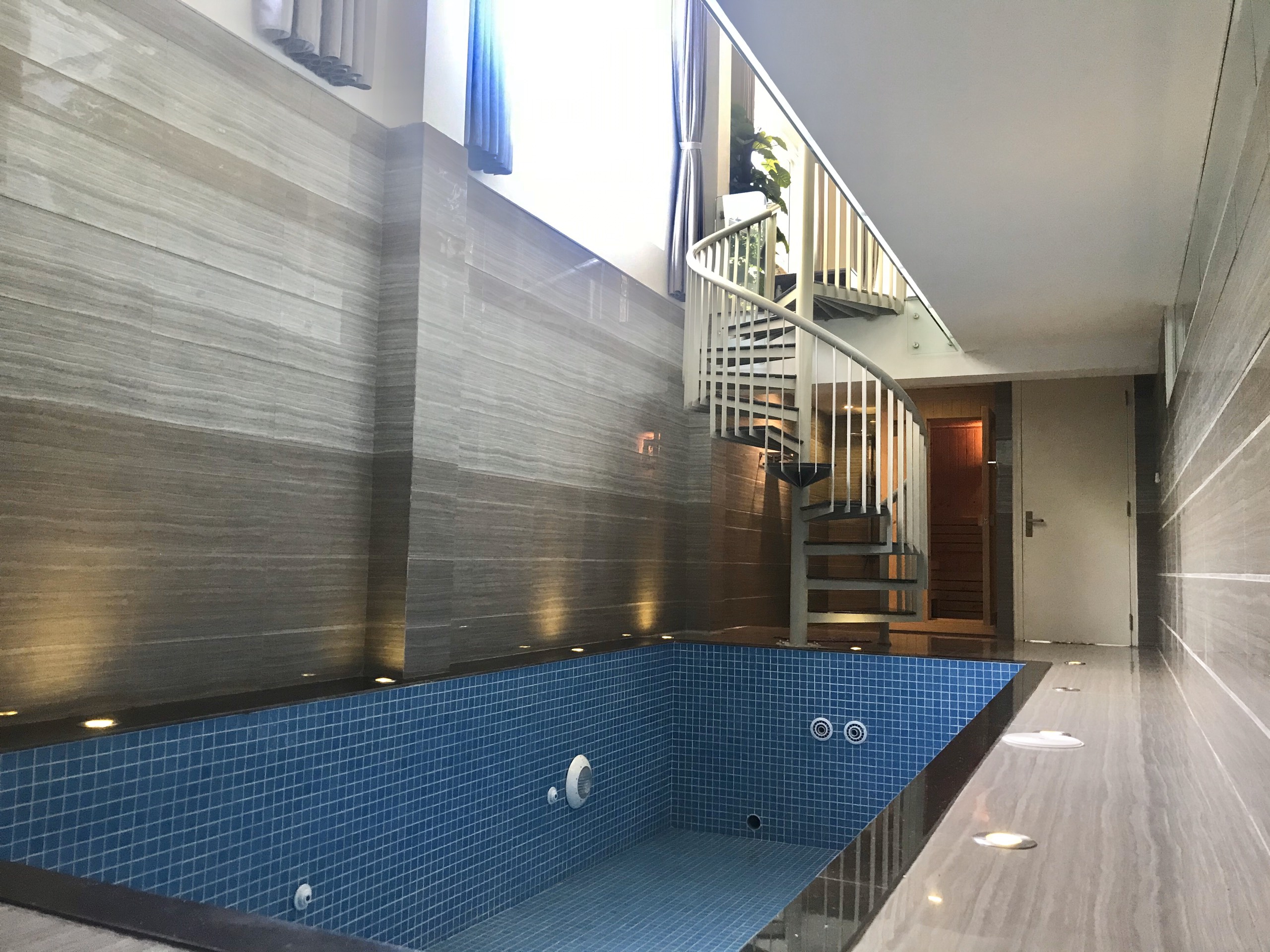 Vinhomes Riverside Duplex Villa With Swimming Pool, Sauna To Lease