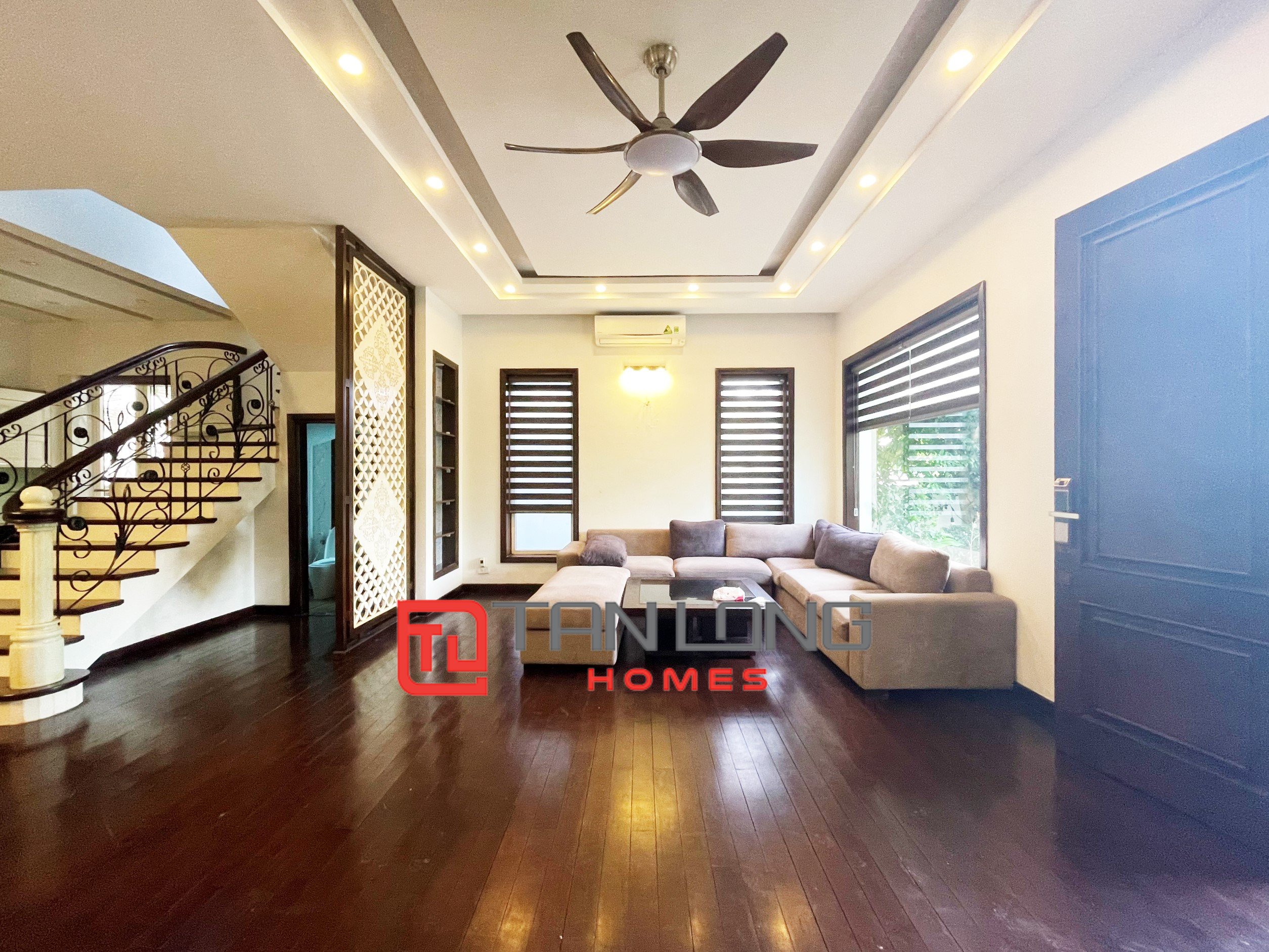 Duplex Villa for rent with full furniture at Vinhomes The Harmony