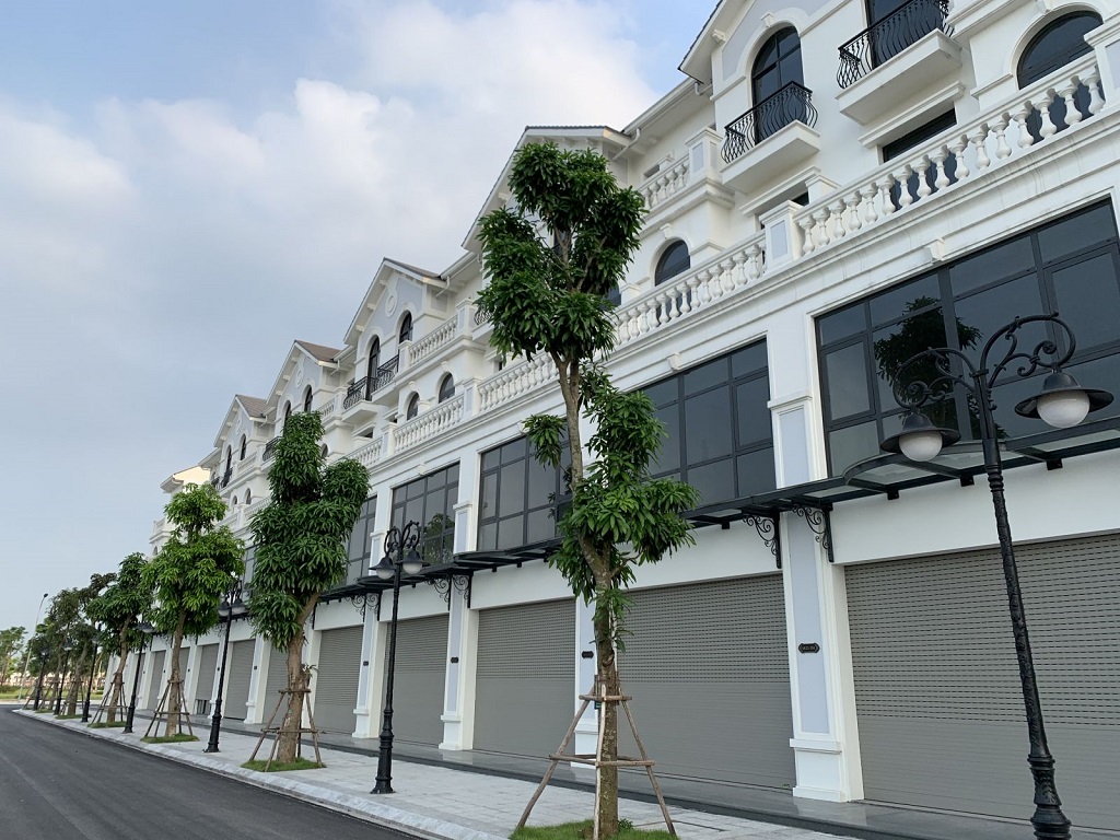 Shophouse 348m2 for sale in Huong Duong subdivision VinHomes The Harmony 2