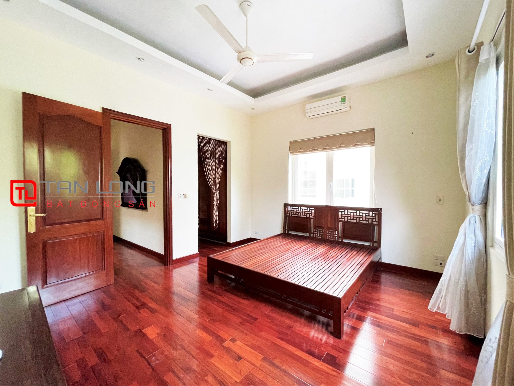 Villa for rent Hoa Sua near BIS International School at Vinhomes Riverside Long Bien 7