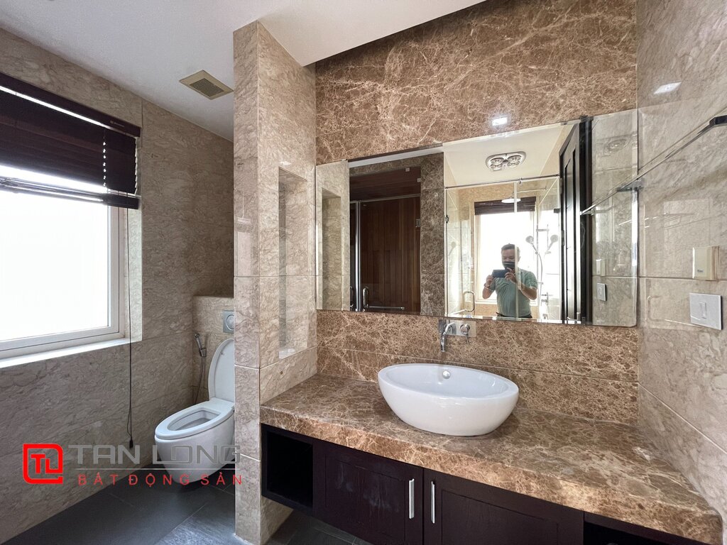 200sqm Villa for rent in Vinhomes Riverside Long Bien 9
