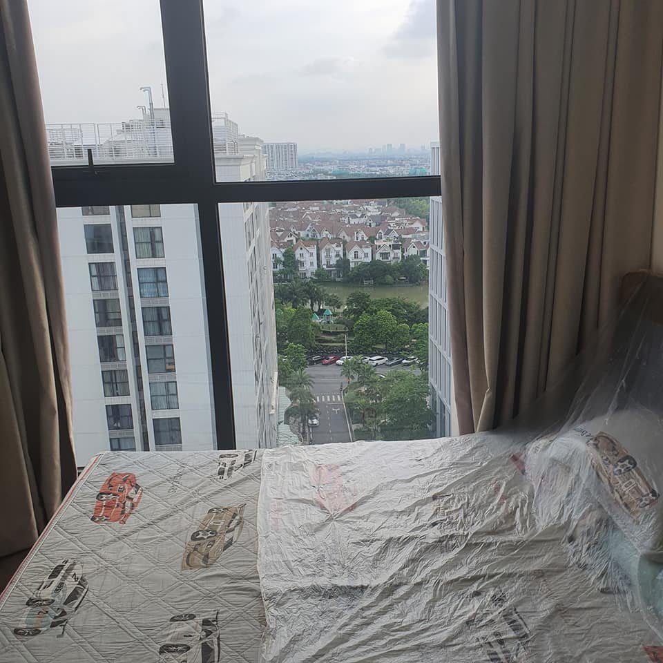 3 bedroom apartment for rent with full furniture in S6A building at Vinhomes Symphony 6