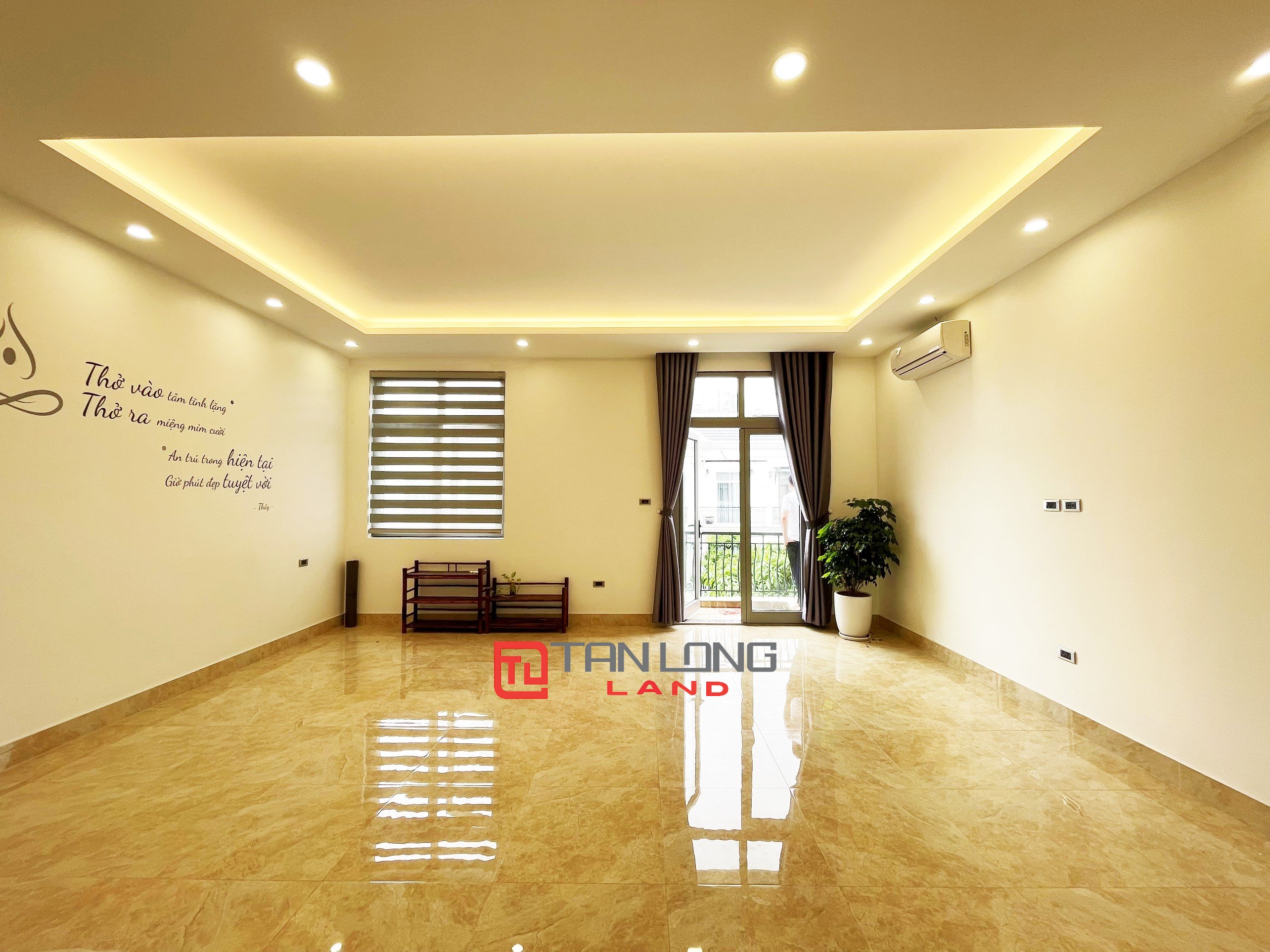 3 Bedroom Semi-Detached Villa for rent at VND 29 million/month at Vinhomes The Harmony 10
