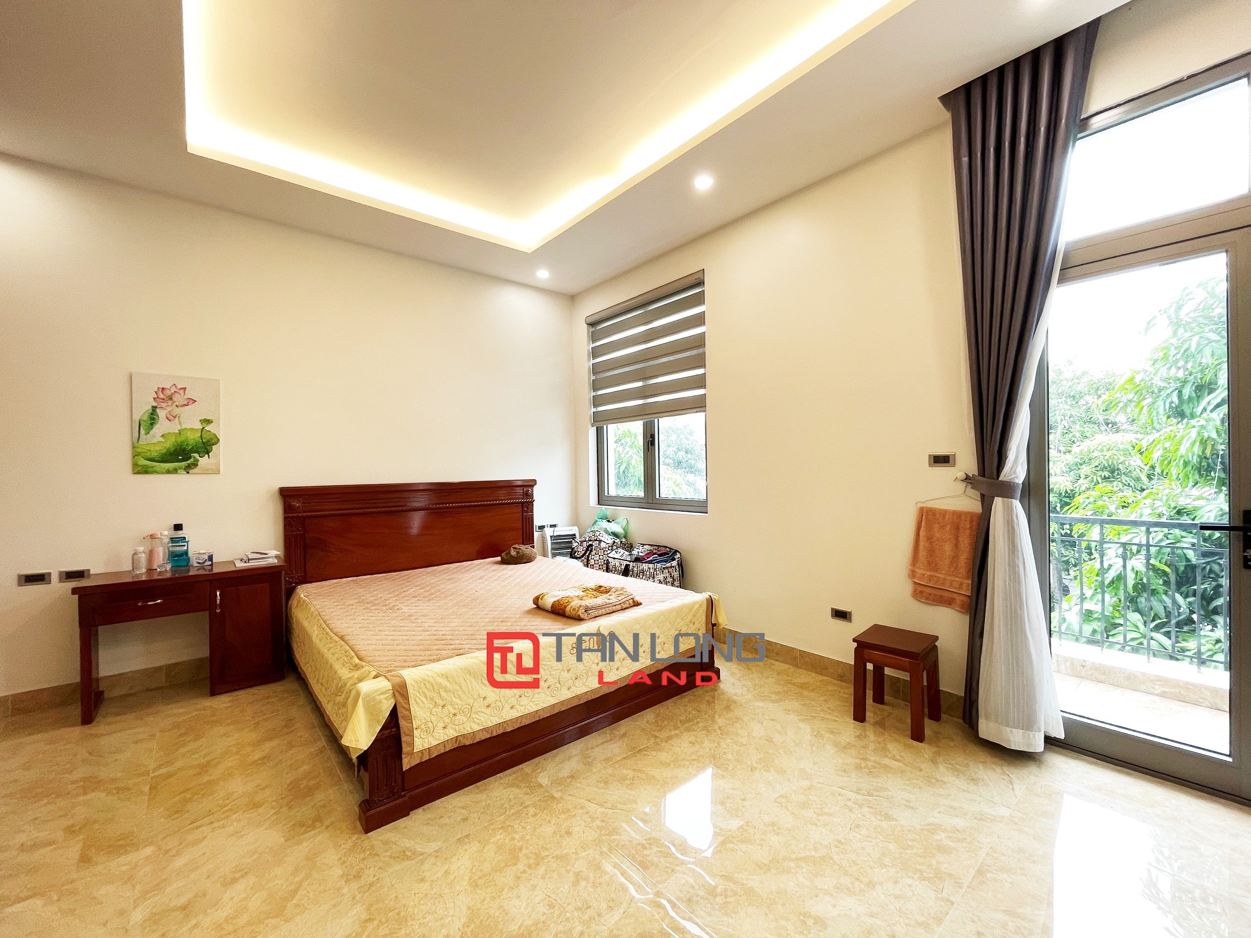 3 Bedroom Semi-Detached Villa for rent at VND 29 million/month at Vinhomes The Harmony 5