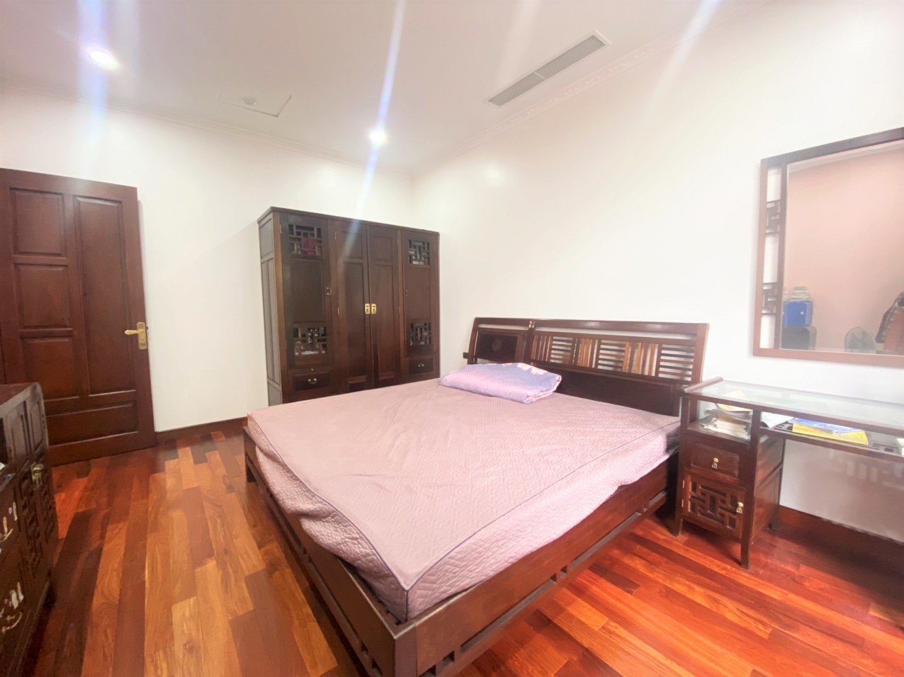 4 Bathrooms Nearby Villa for sale in Vinhomes The Harmony 5