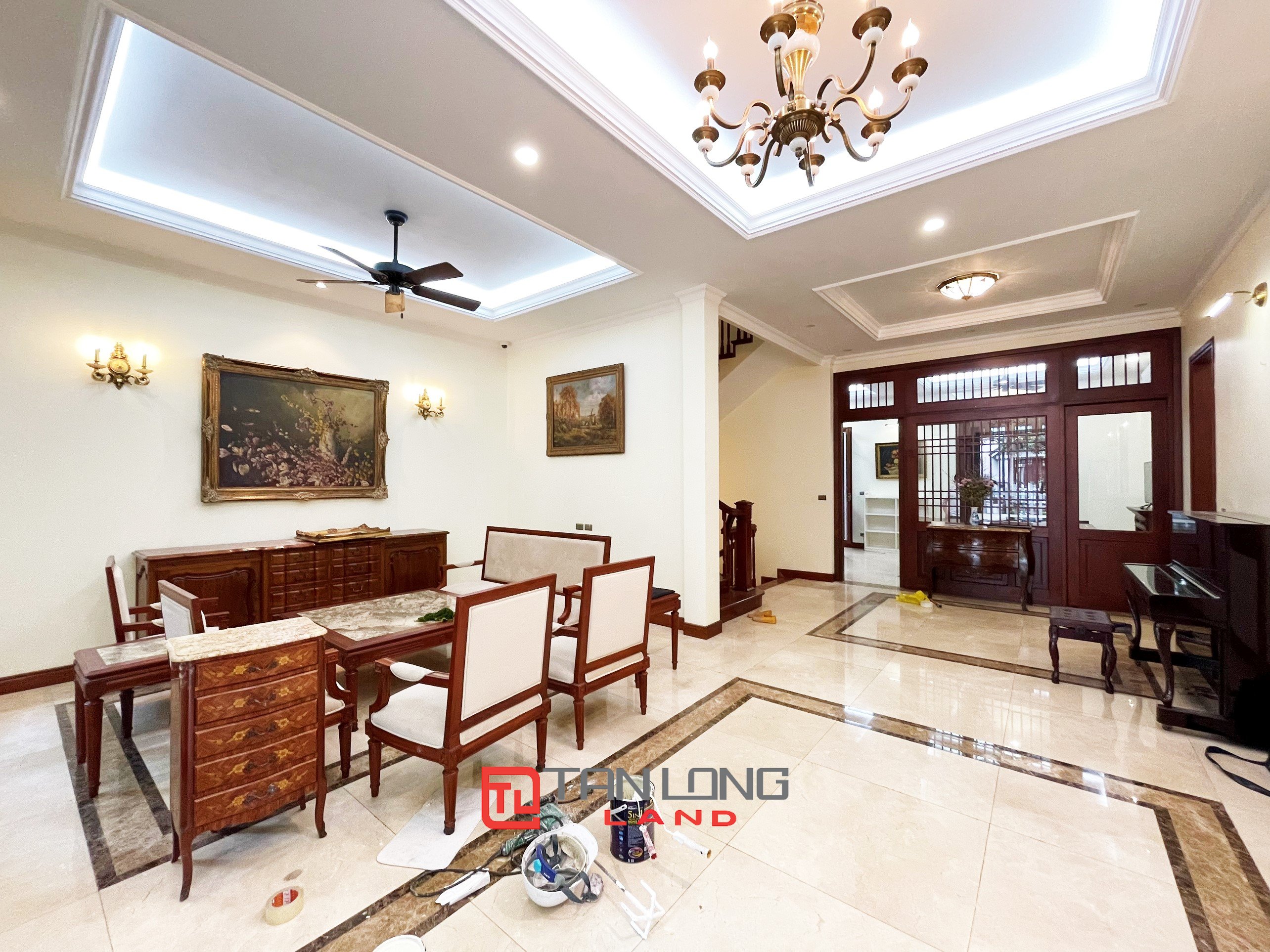 4 Bedroom Duplex Villa for rent with River view in Vinhomes Riverside 1