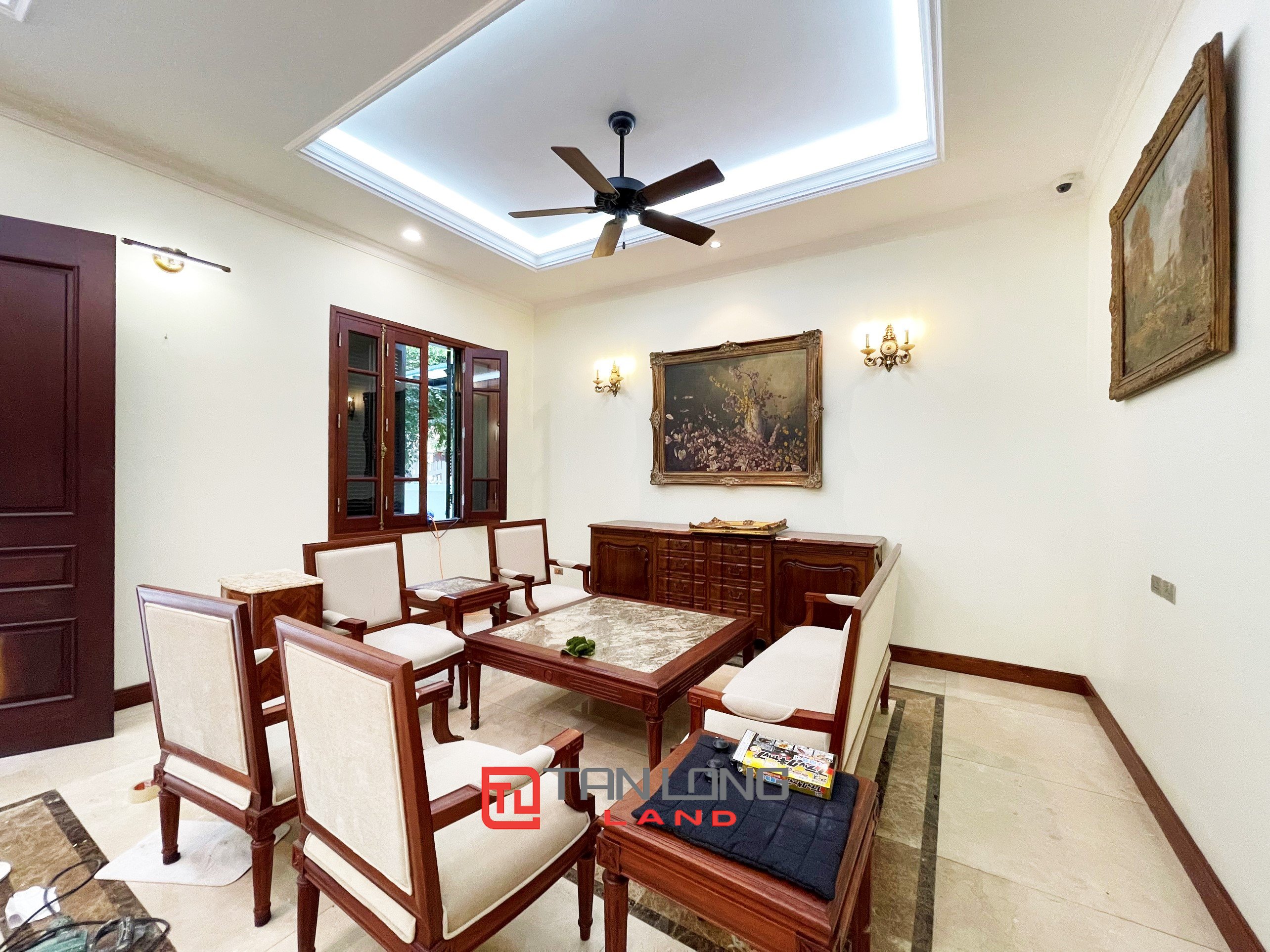 4 Bedroom Duplex Villa for rent with River view in Vinhomes Riverside 3