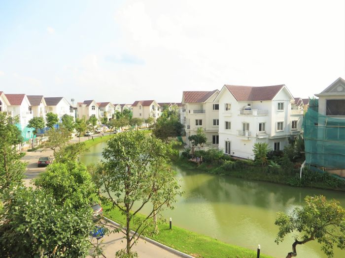 4 bedroom villa for rent on Hoa Phuong, Vinhomes Riverside 14