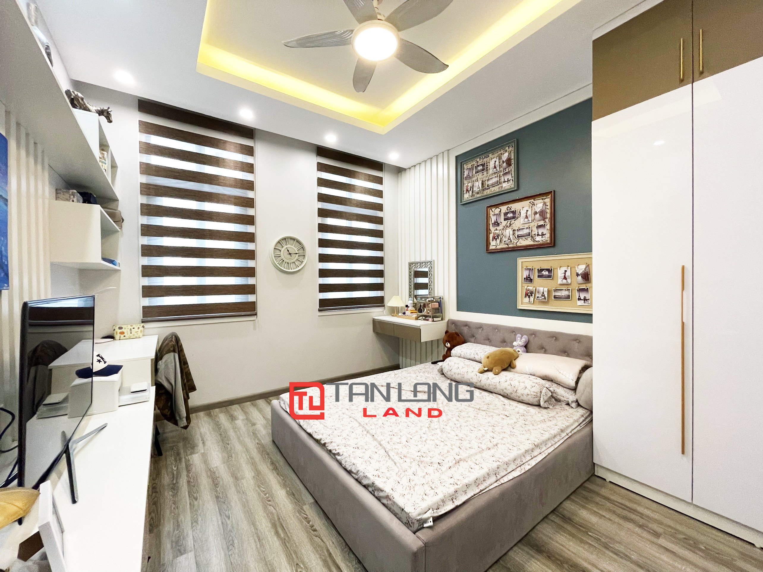 4 Bedrooms Adjacent Villa for rent near Vinschool at Vinhomes The Harmony 17