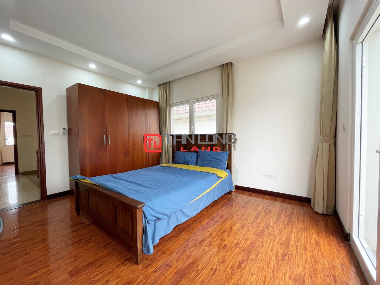 5 Bedrooms Duplex Villa for Rent with Reasonable Price in Vinhomes Riverside Long Bien 14