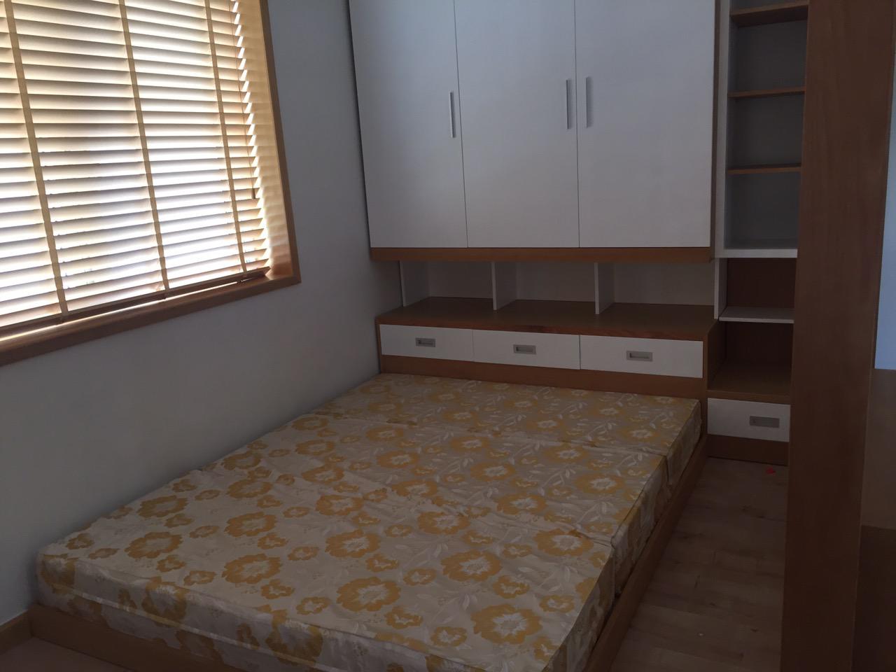 A brand new beautiful 4 bedroom villa with river view for rent in Vinhomes Riverside, Long Biên 7