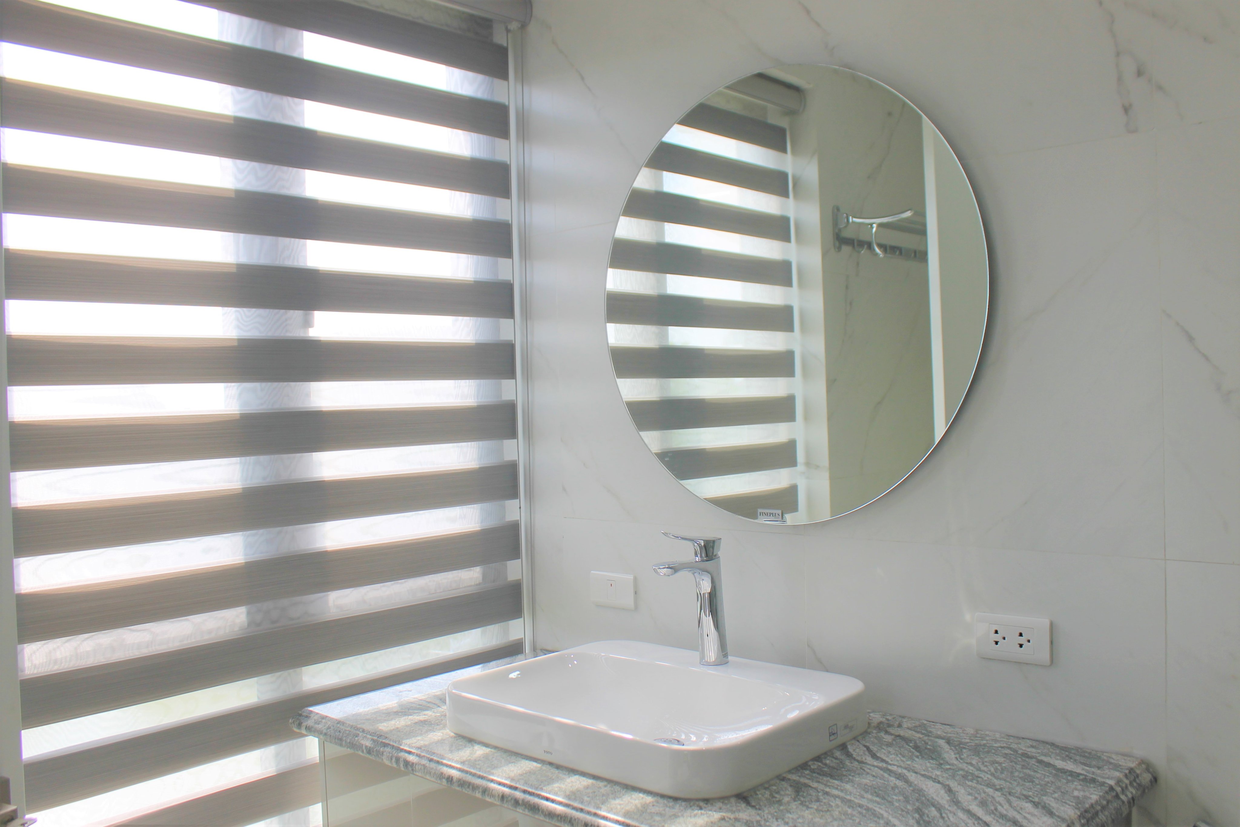 A Bright and Elegant Villa for rent in Vinhomes Riverside 11