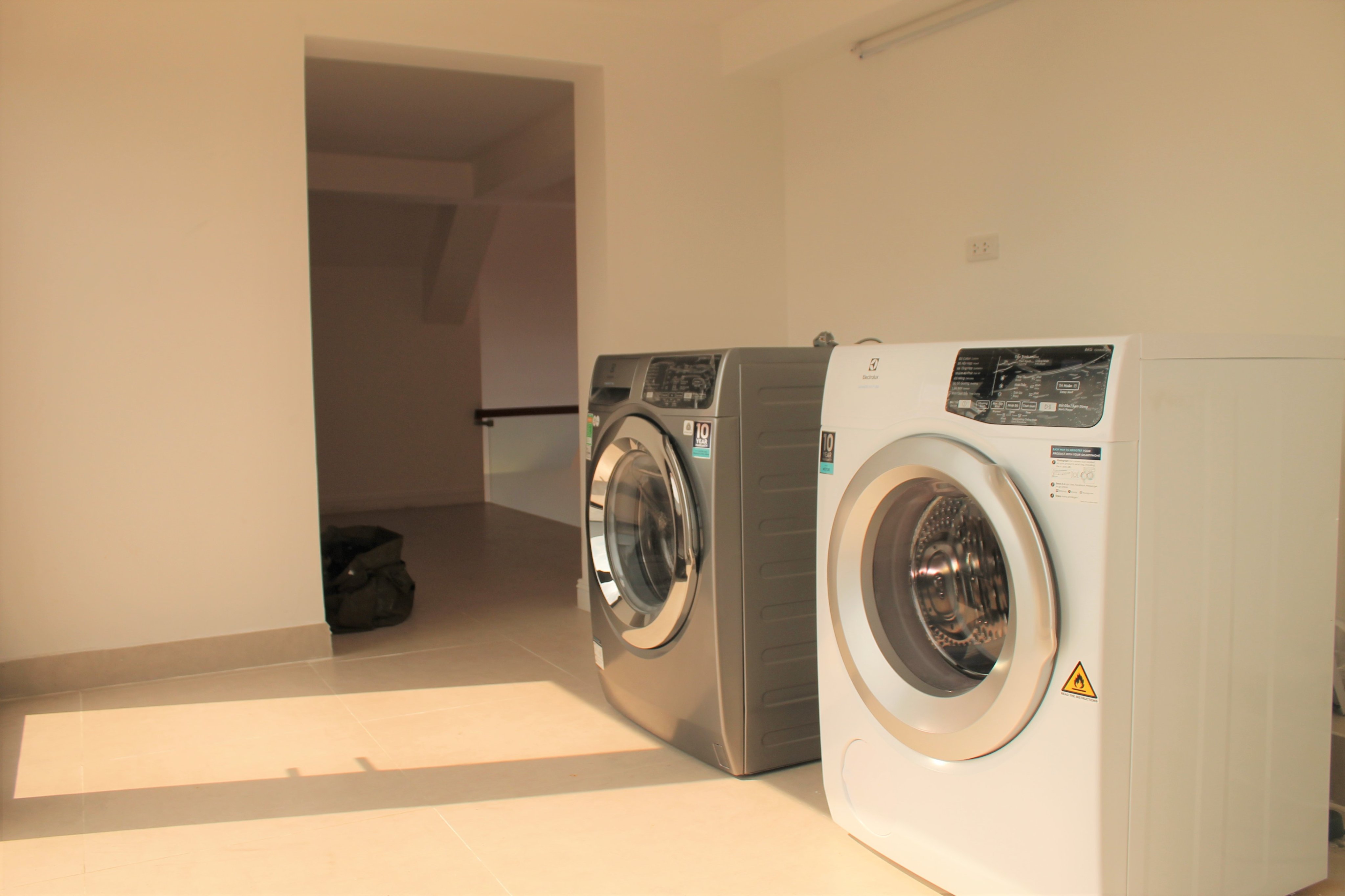 A Bright and Elegant Villa for rent in Vinhomes Riverside 12