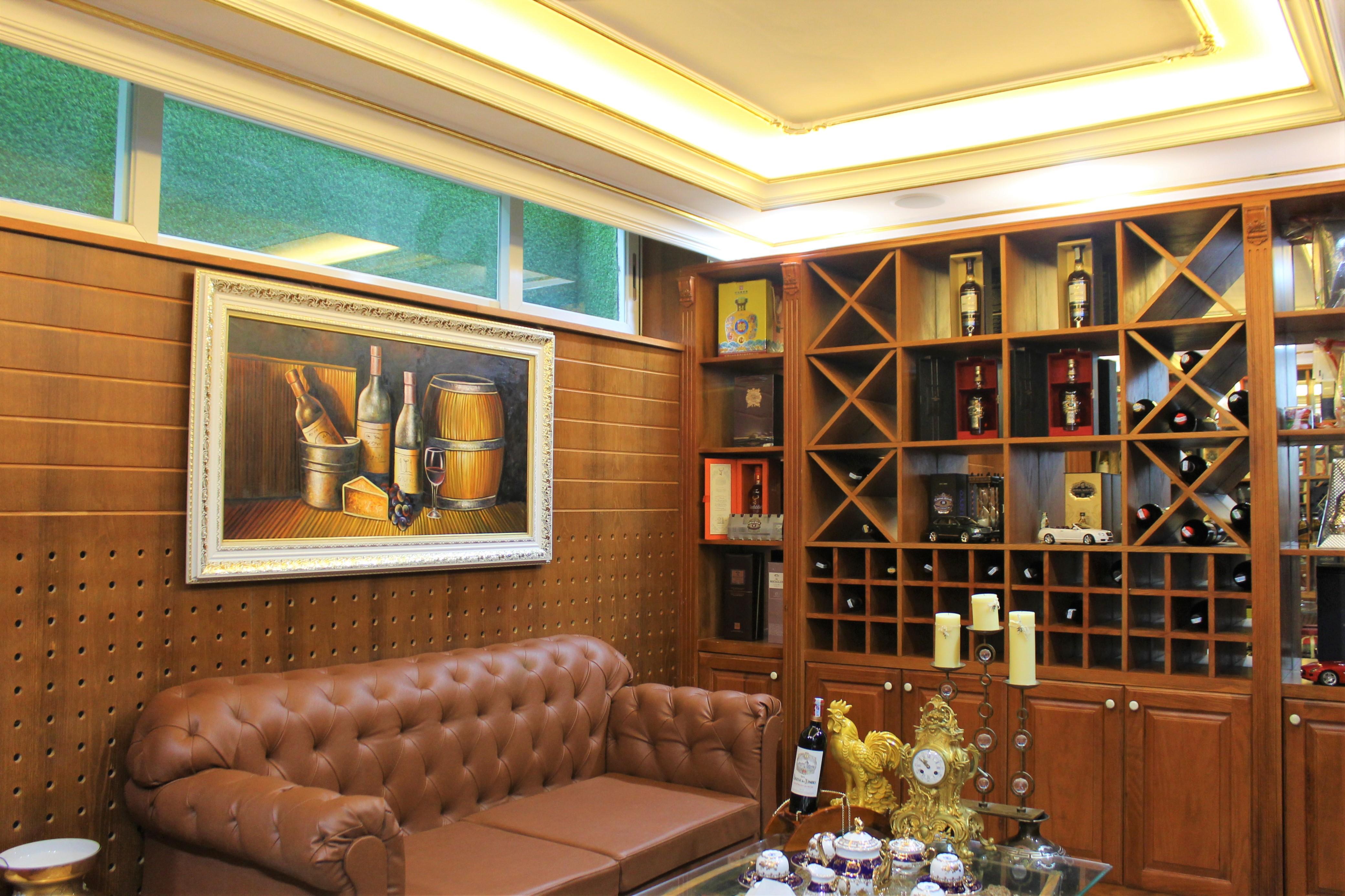 A Charming Detached Villa close to BIS for sale in Vinhomes Riverside 7