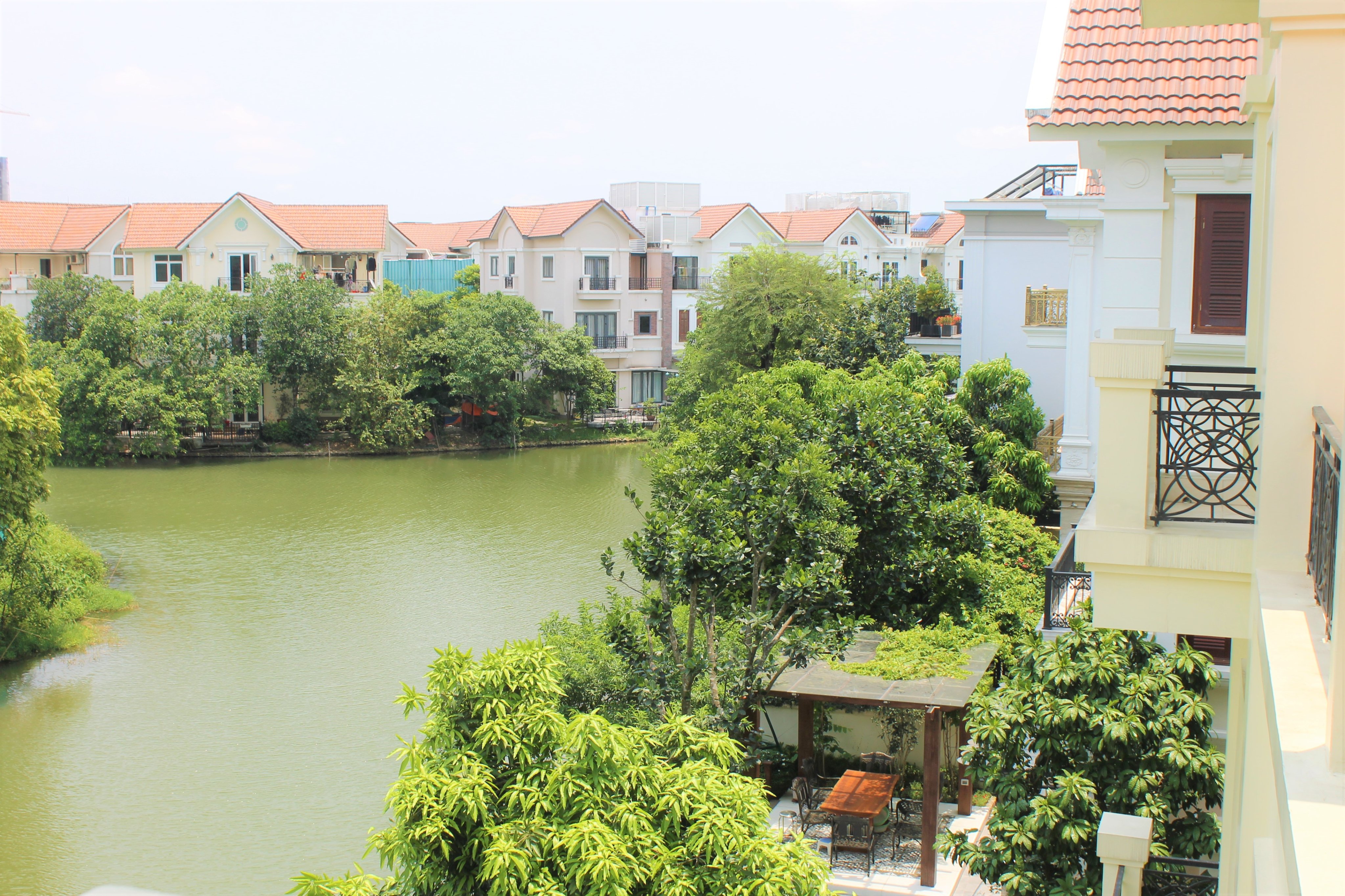 A duplex villa for rent with superb view, close to Golf Course, BIS 13