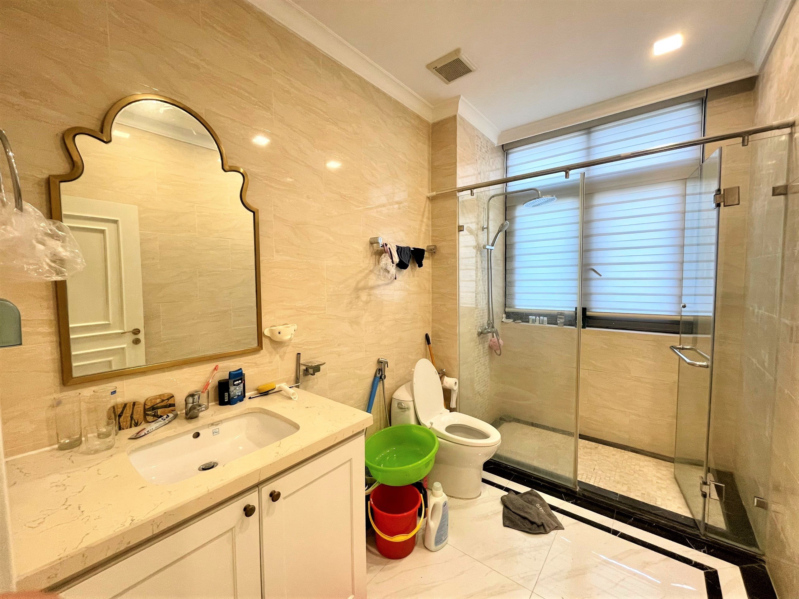 Adjacent villa for rent Near Vinschool Kindergarten at Vinhomes The Harmony 8
