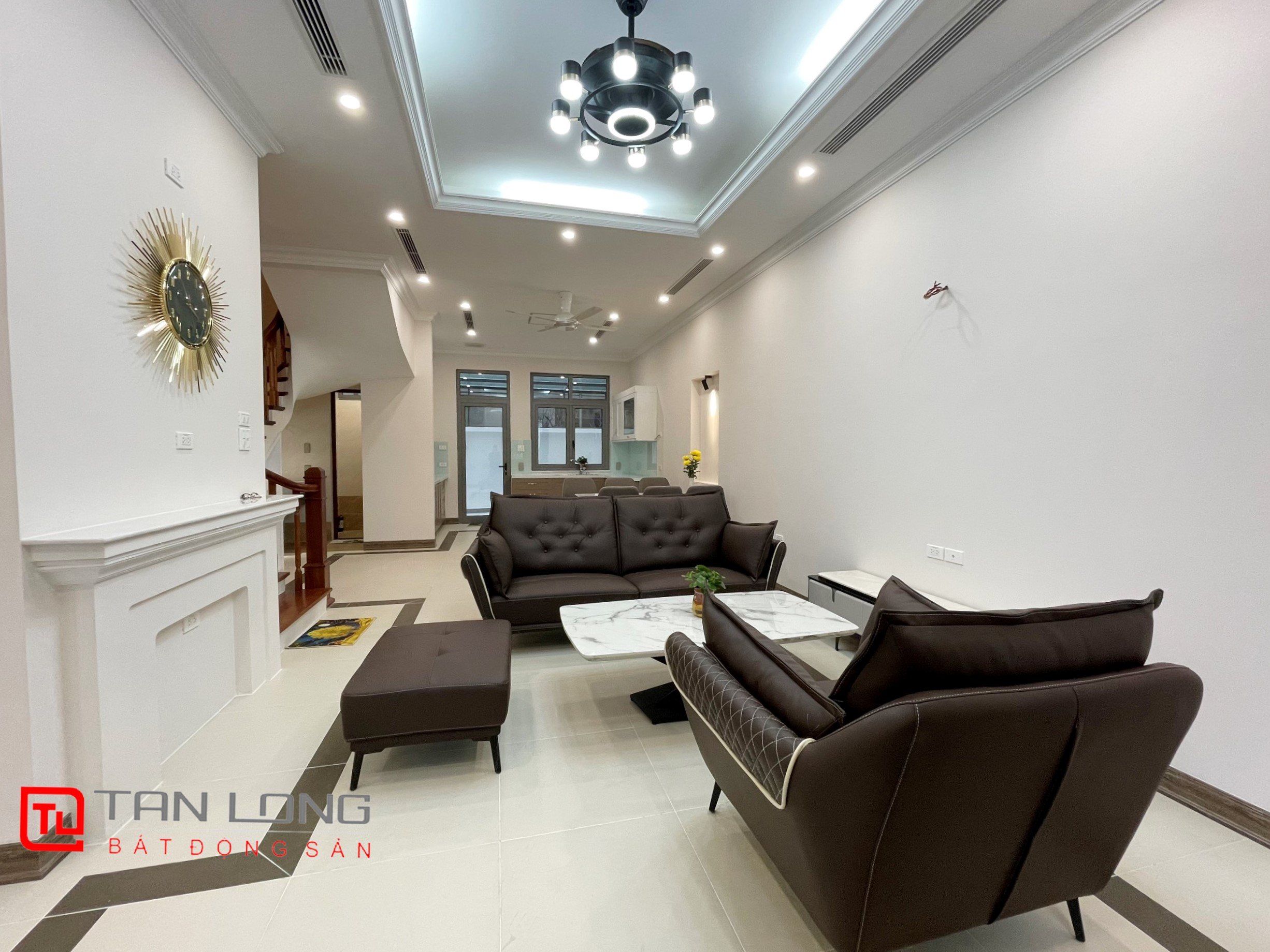 Adjacent Villa for rent with Elevator at Vinhomes The Harmony 1
