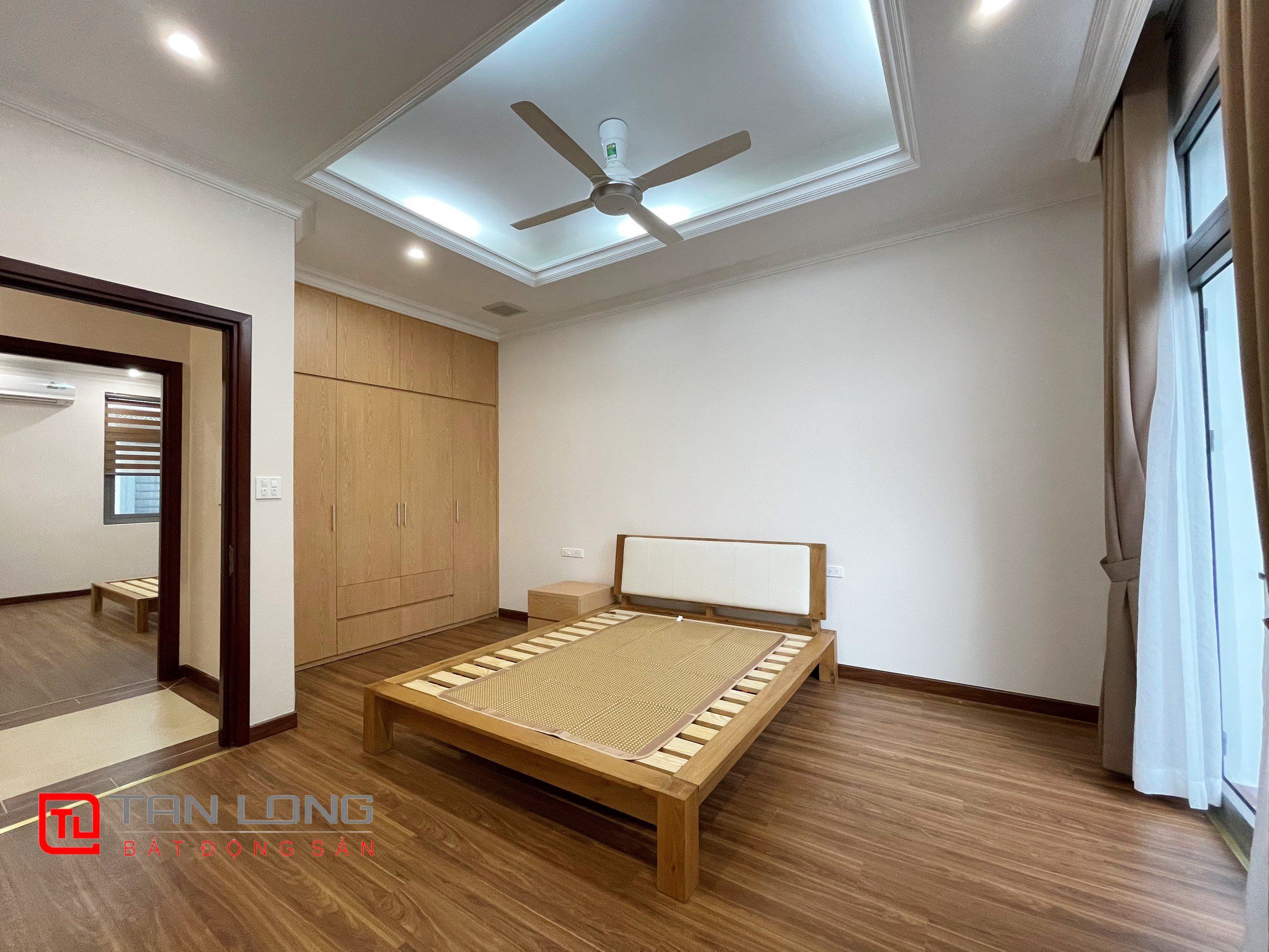 Adjacent Villa for rent with Elevator at Vinhomes The Harmony 6