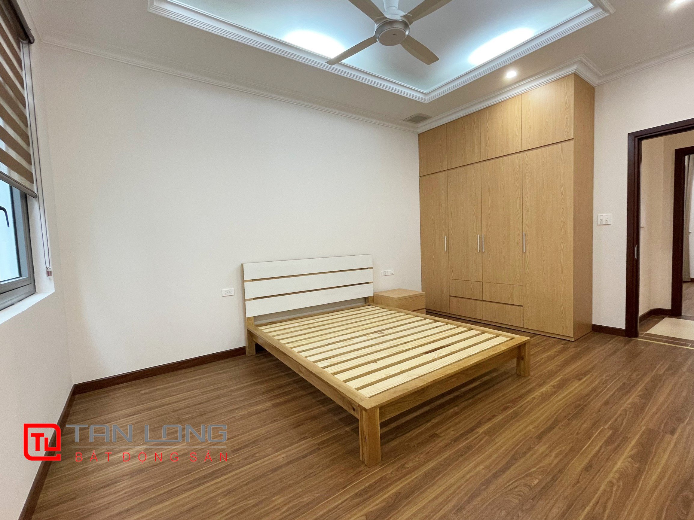 Adjacent Villa for rent with Elevator at Vinhomes The Harmony 8