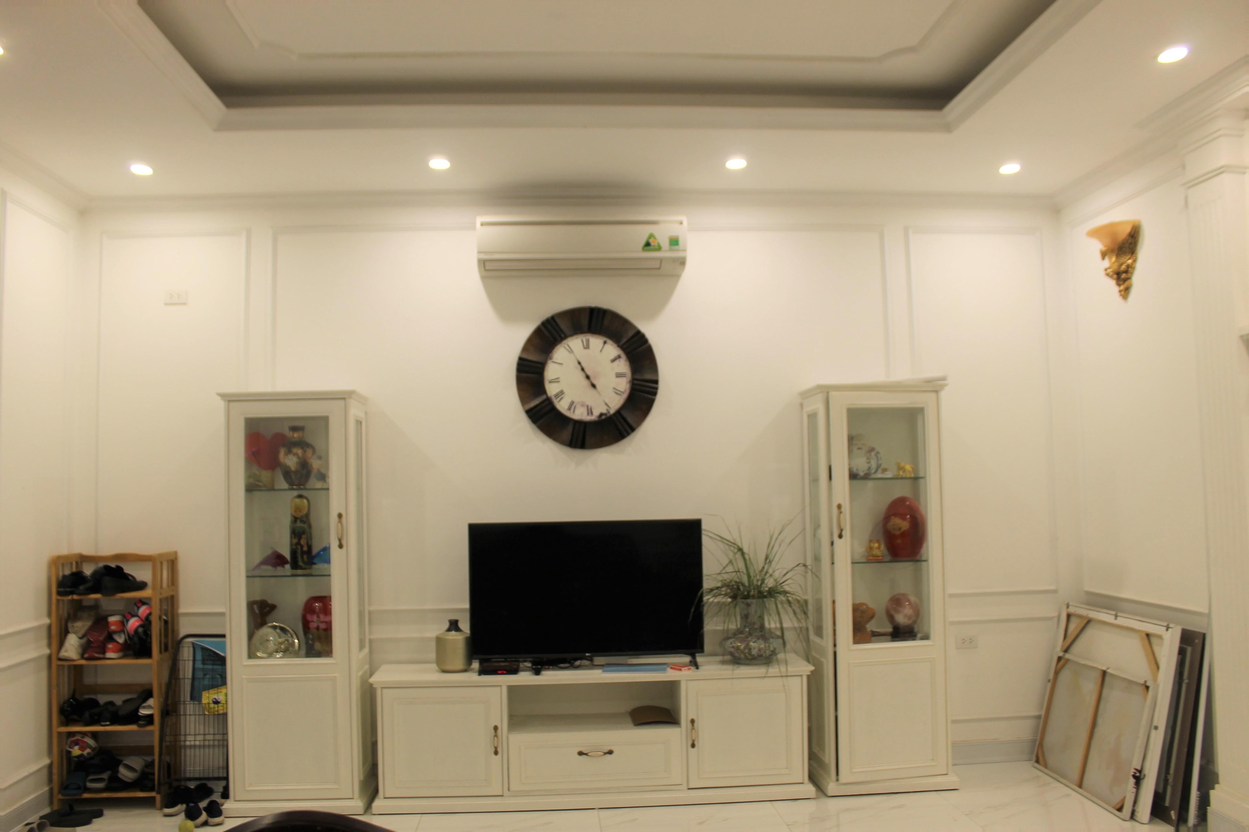 An Elegant Duplex Villa for rent with high-end furniture and elevator in Vinhomes The Harmony 1