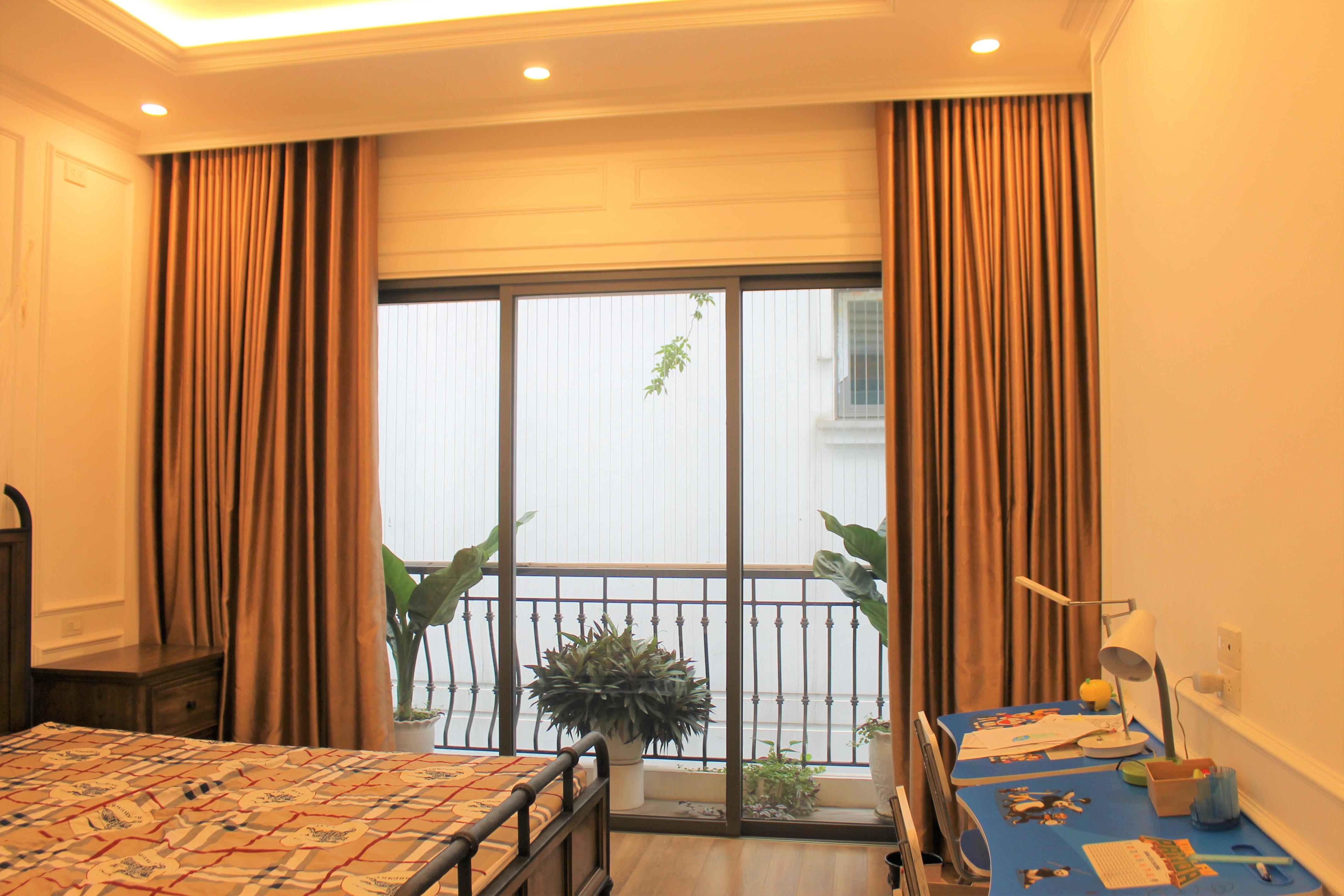 An Elegant Duplex Villa for rent with high-end furniture and elevator in Vinhomes The Harmony 12