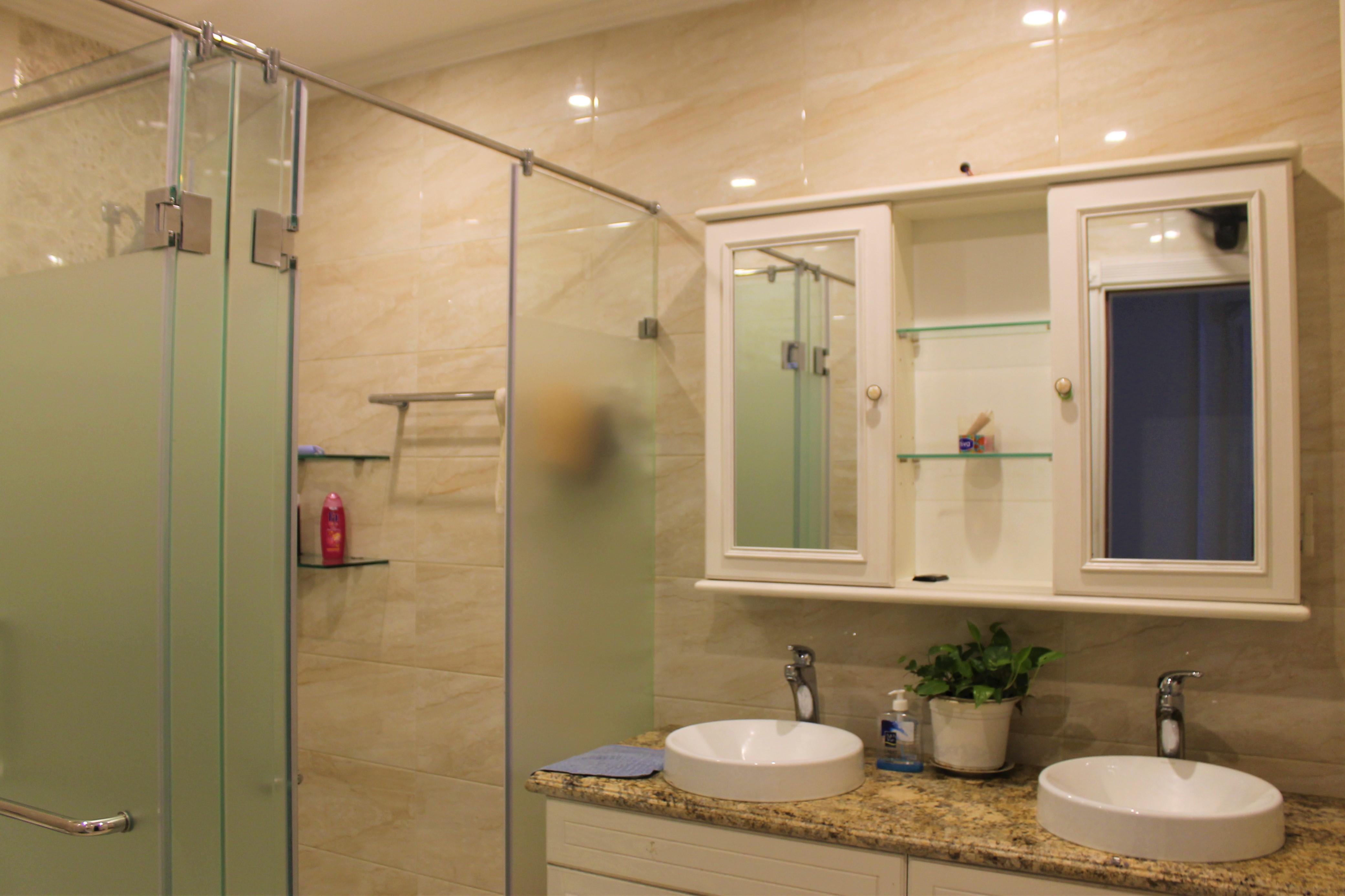 An Elegant Duplex Villa for rent with high-end furniture and elevator in Vinhomes The Harmony 14