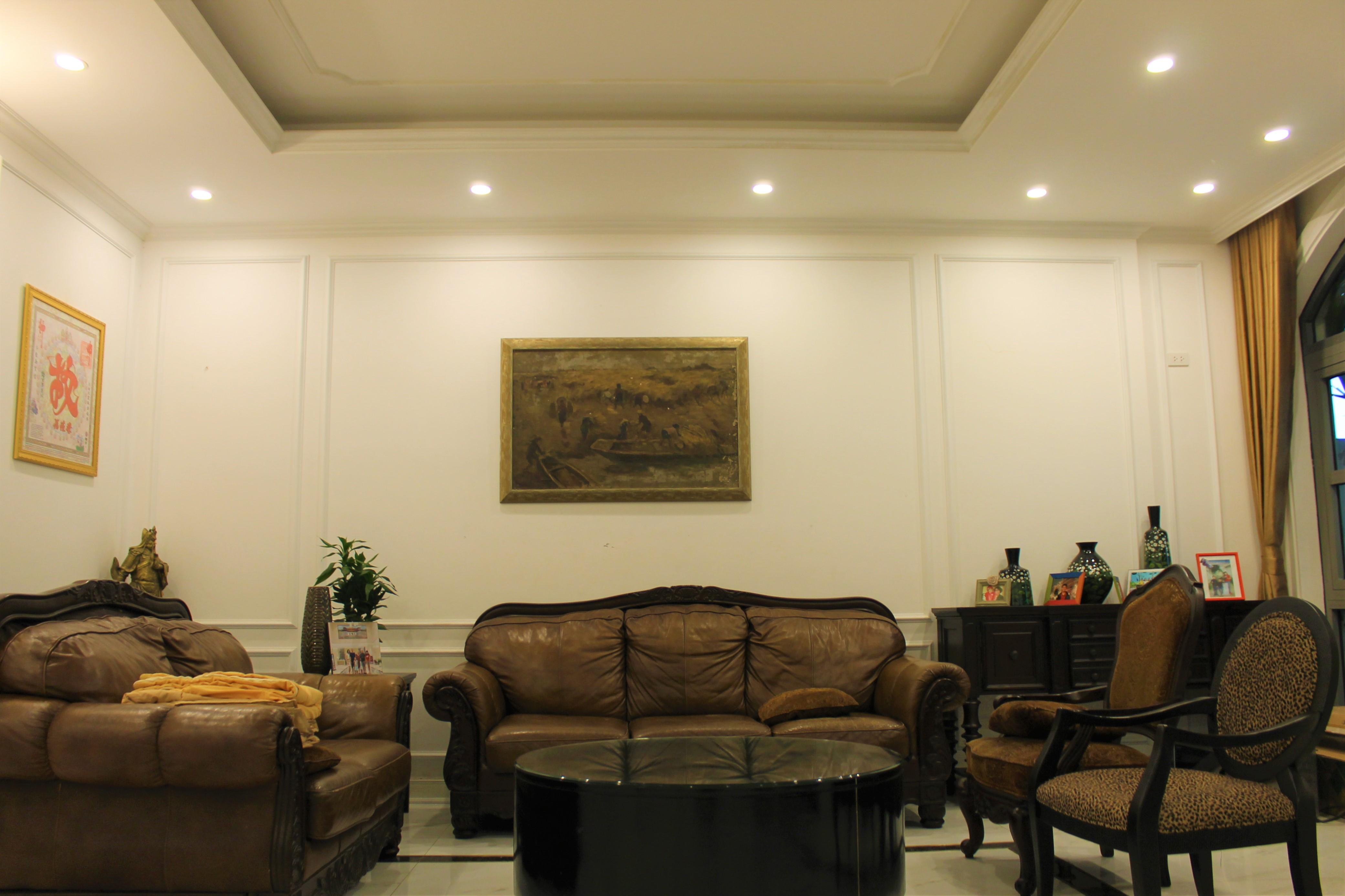 An Elegant Duplex Villa for rent with high-end furniture and elevator in Vinhomes The Harmony 2
