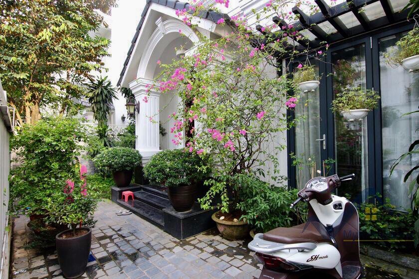 Anh Dao For Rent In Vinhomes Riverside Fully Furnished 8