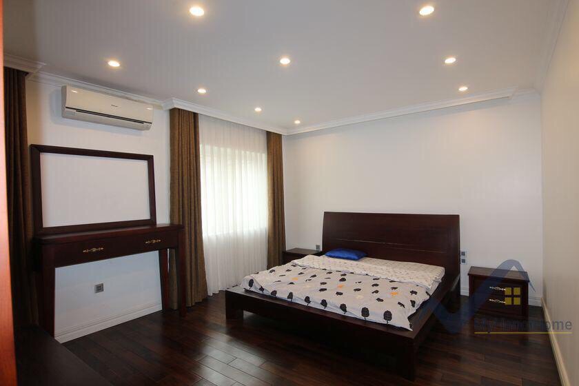 Anh Dao For Rent In Vinhomes Riverside Fully Furnished 9