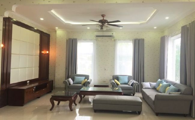 Anh Dao villa in Vinhomes Riverside for lease at 2000 USD 2