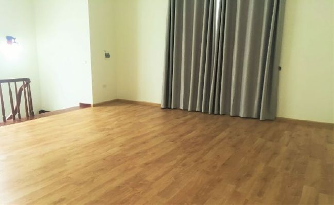 Anh Dao villa in Vinhomes Riverside for lease at 2000 USD 12
