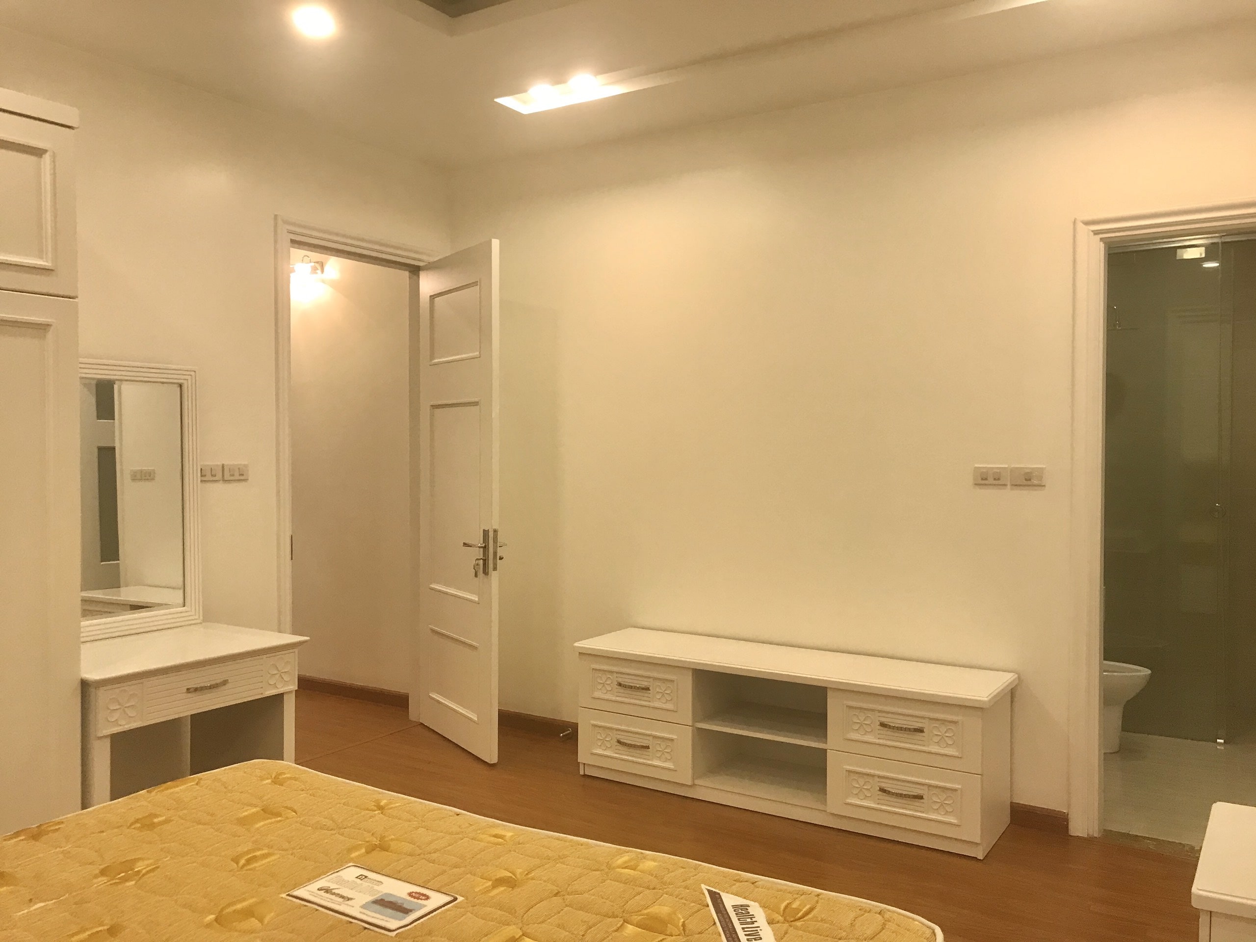 Anh Dao villas for rent in Vinhomes Riverside 15