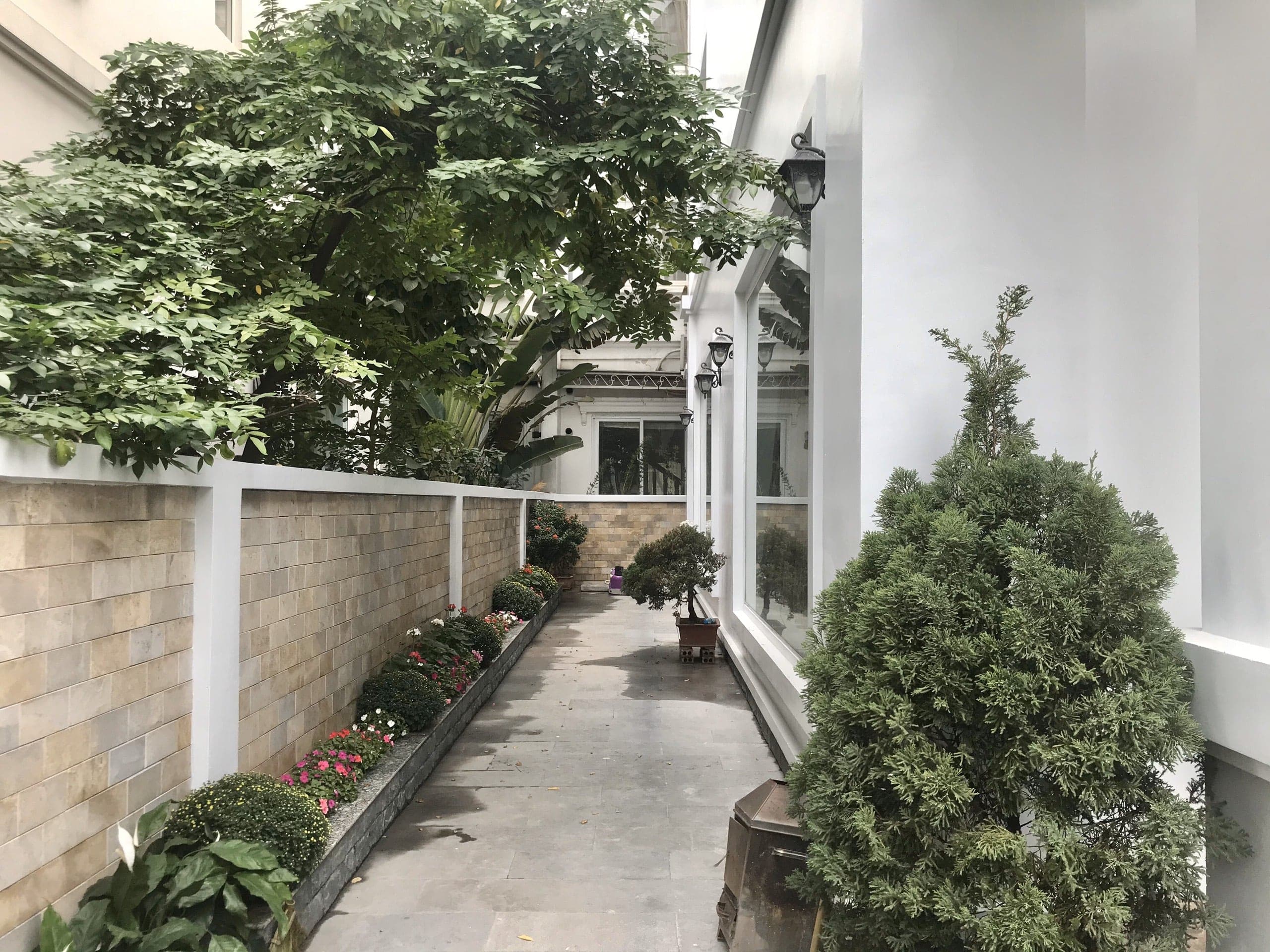 Anh Dao villas for rent in Vinhomes Riverside 17