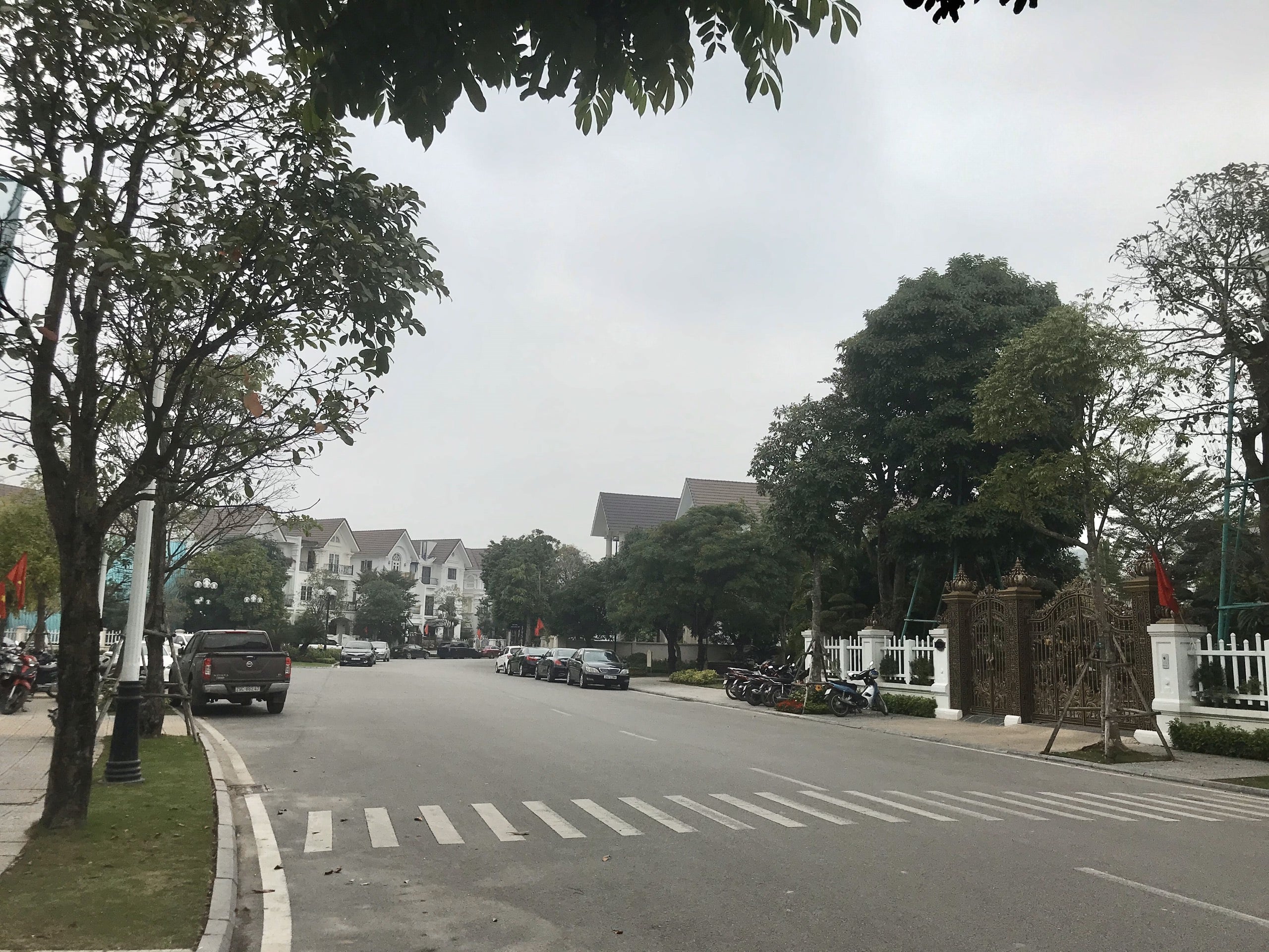 Anh Dao villas for rent in Vinhomes Riverside 18