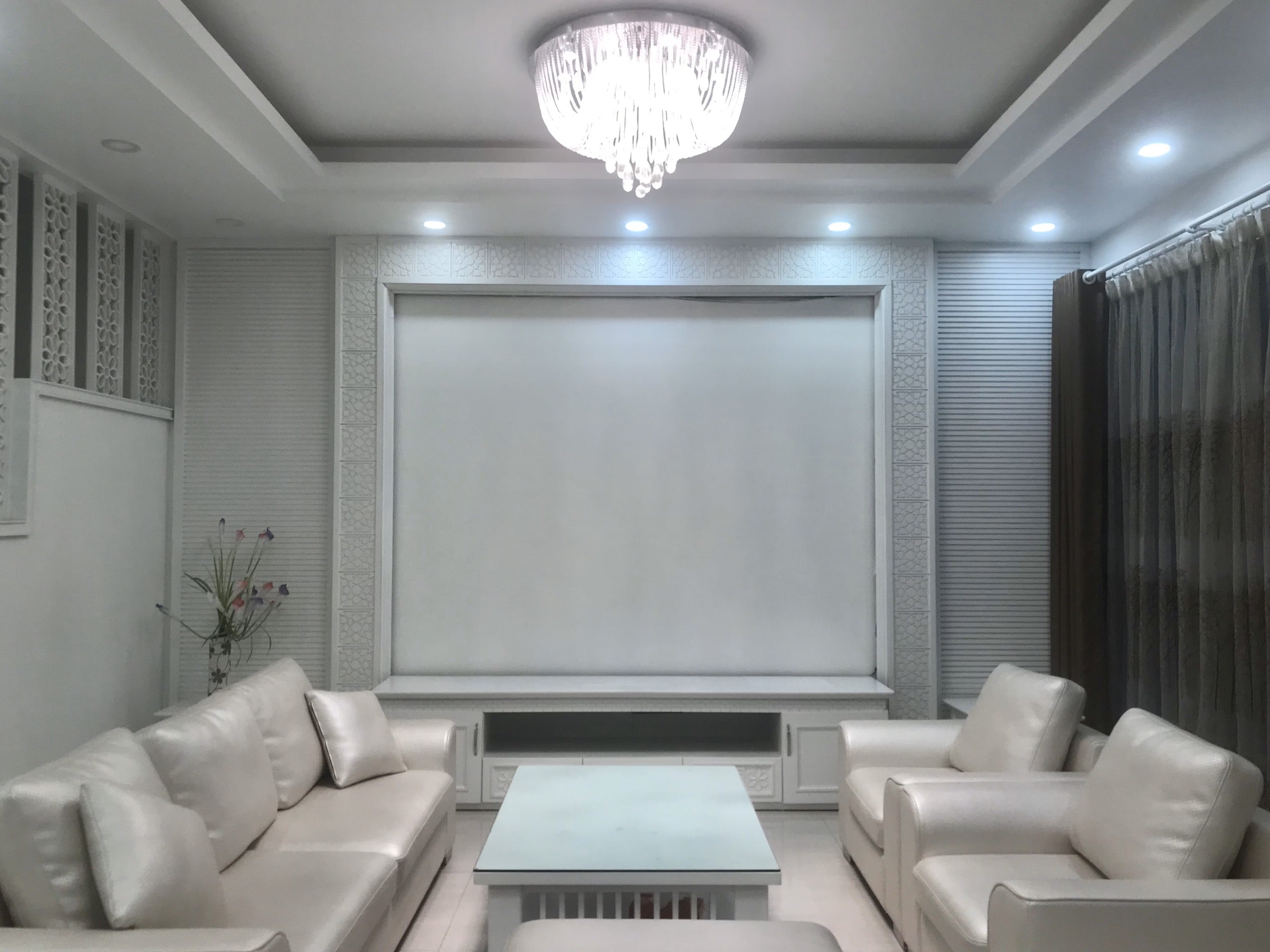 Anh Dao villas for rent in Vinhomes Riverside 9