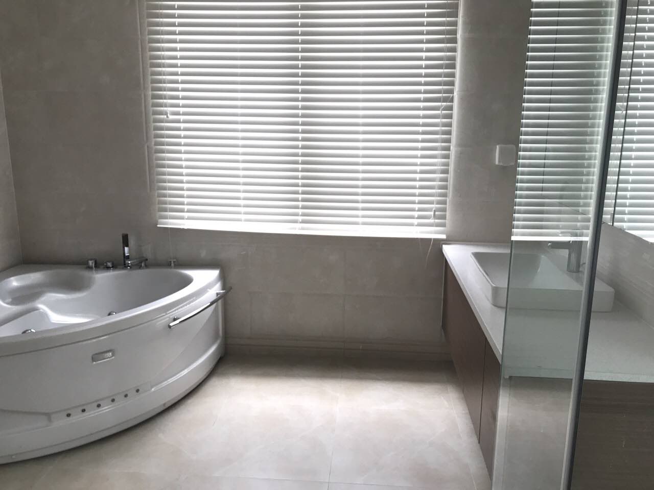 Beautiful detached villa for rent 12