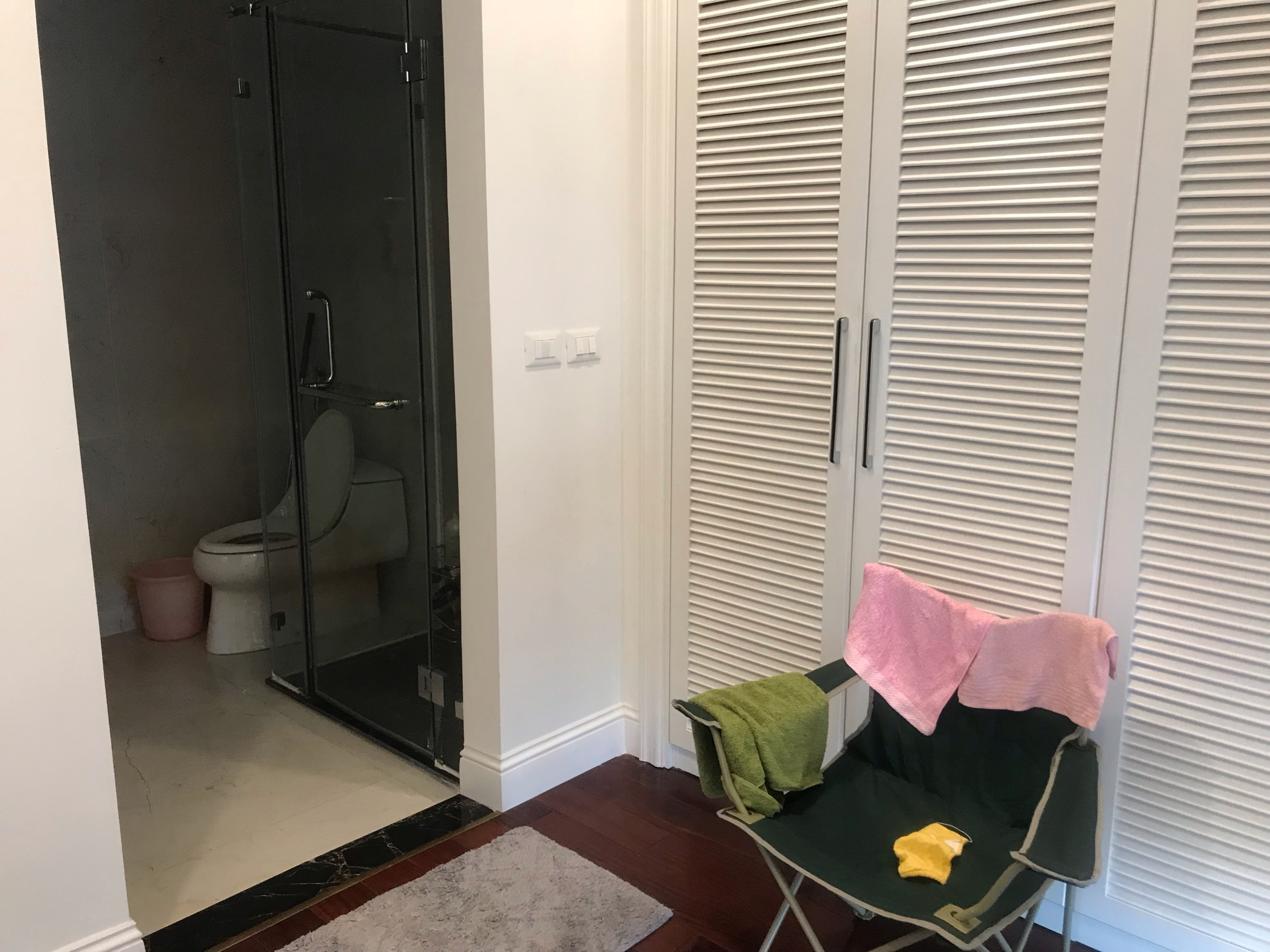 Beautiful house for rent in Vinhomes Riverside - Lake View Elevator 4 Bed 14