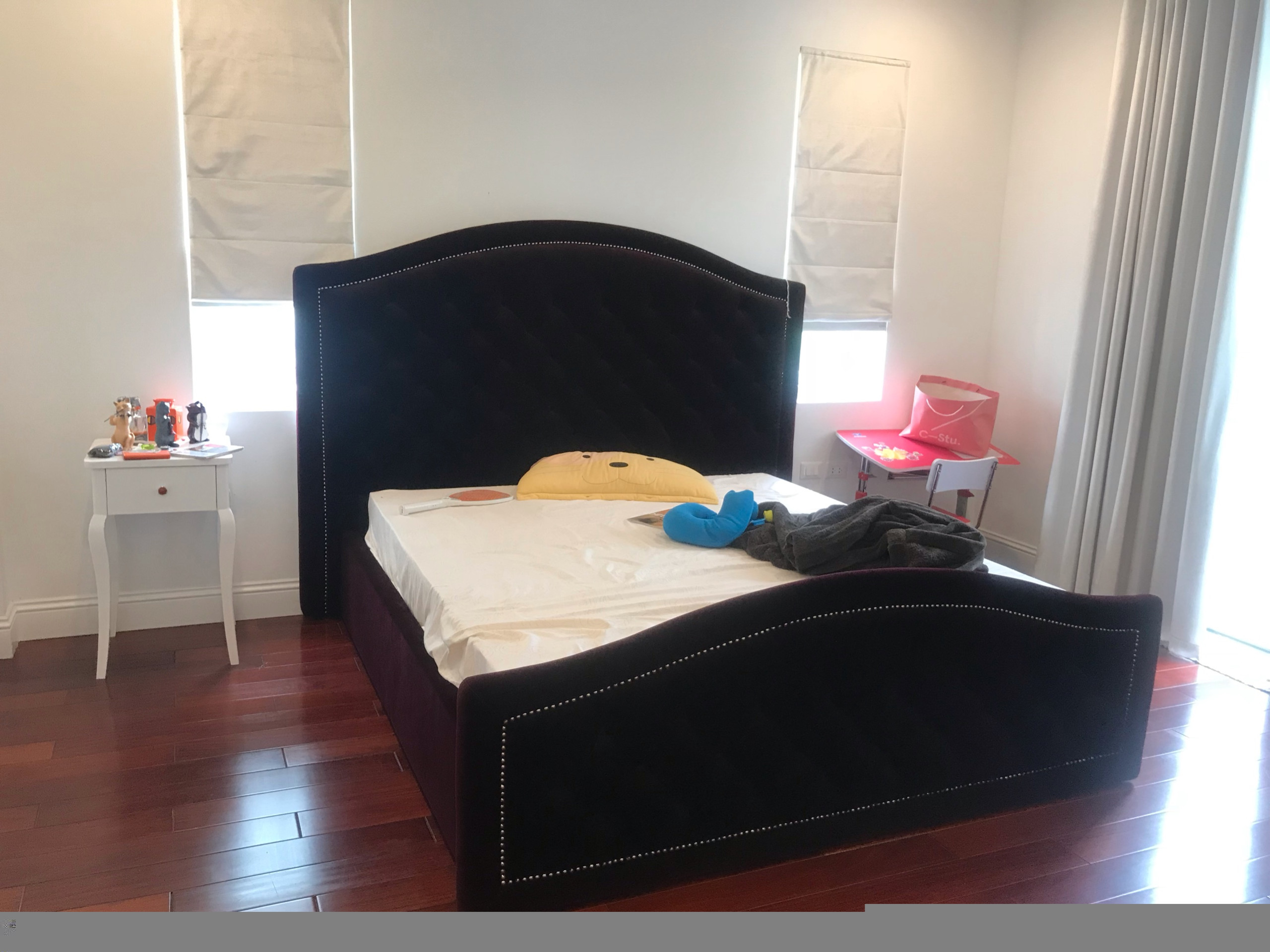 Beautiful house for rent in Vinhomes Riverside - Lake View Elevator 4 Bed 7