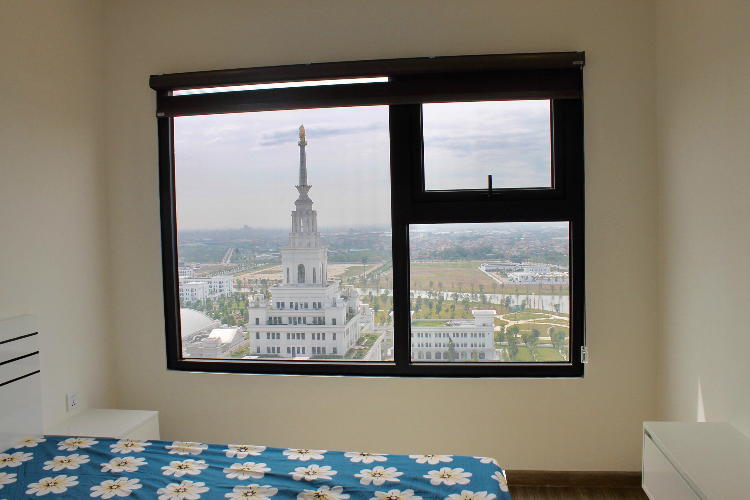 BRAND-NEW 2 BEDS APARTMENT TO RENT IN VINHOMES OCEAN PARK S2.18 AMAZING VIEW TO VIN UNIVERSITY 5