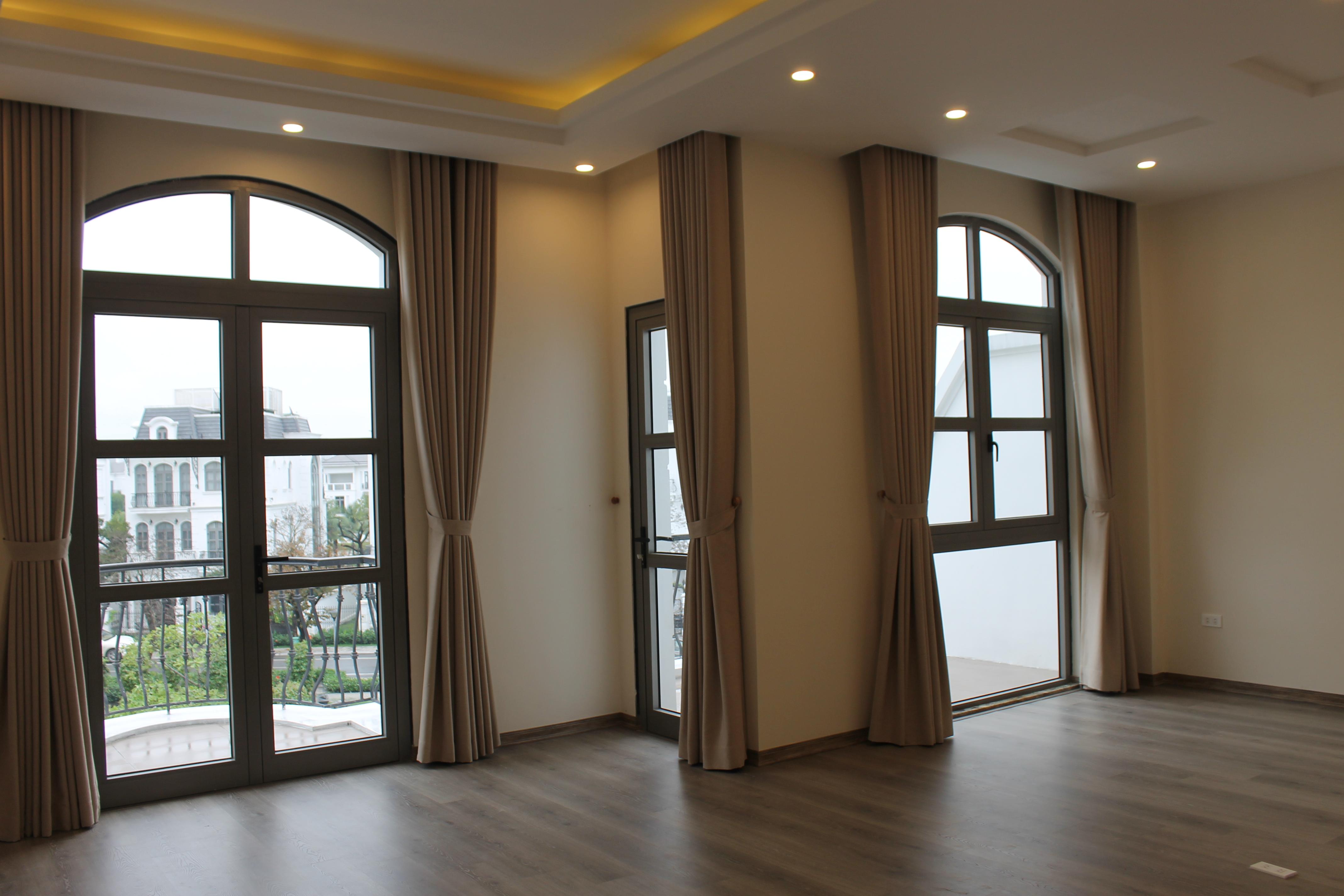 BRAND-NEW LOVELY HOUSE TO LET IN VINHOMES HARMONY 2