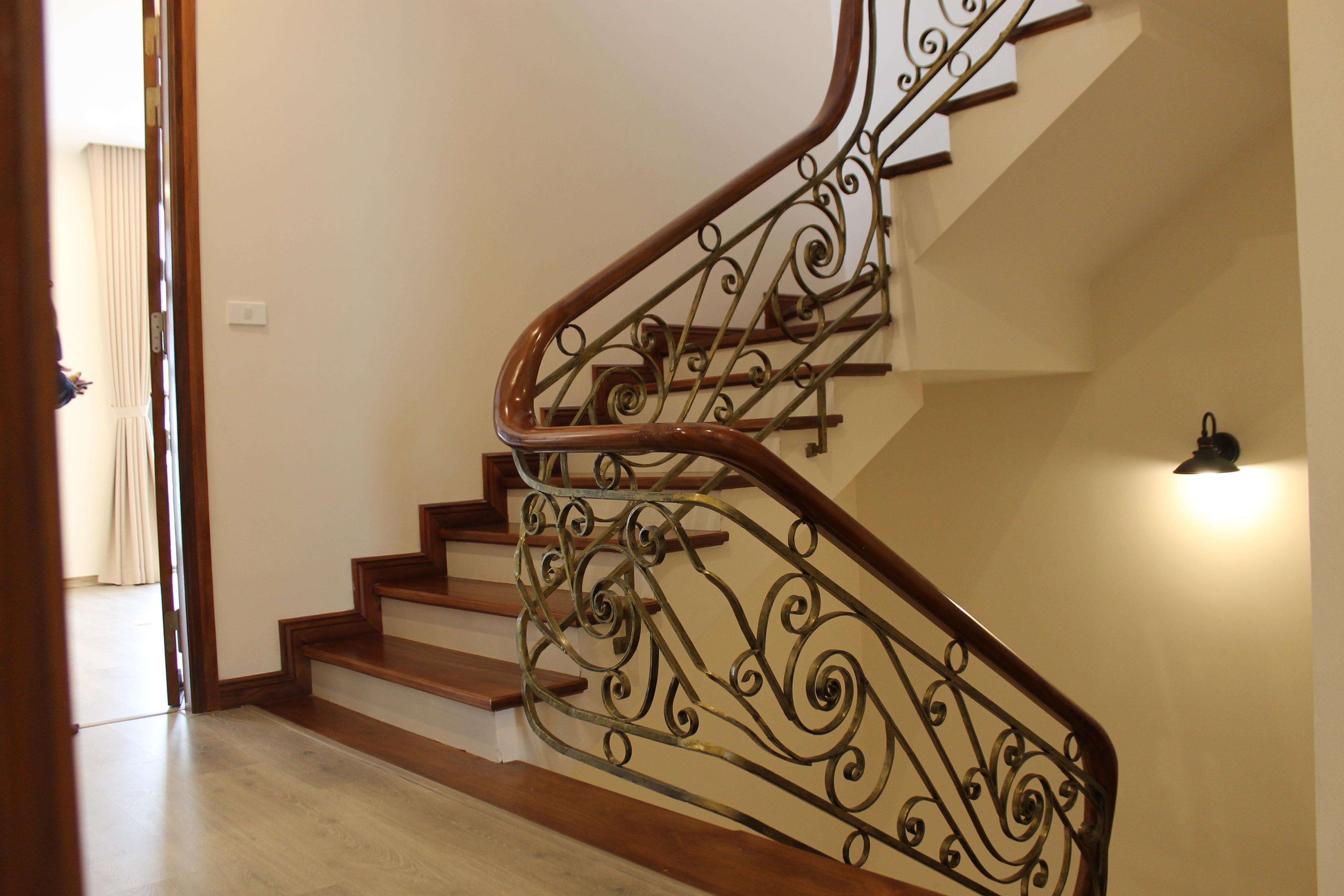 BRAND-NEW LOVELY HOUSE TO LET IN VINHOMES HARMONY 4